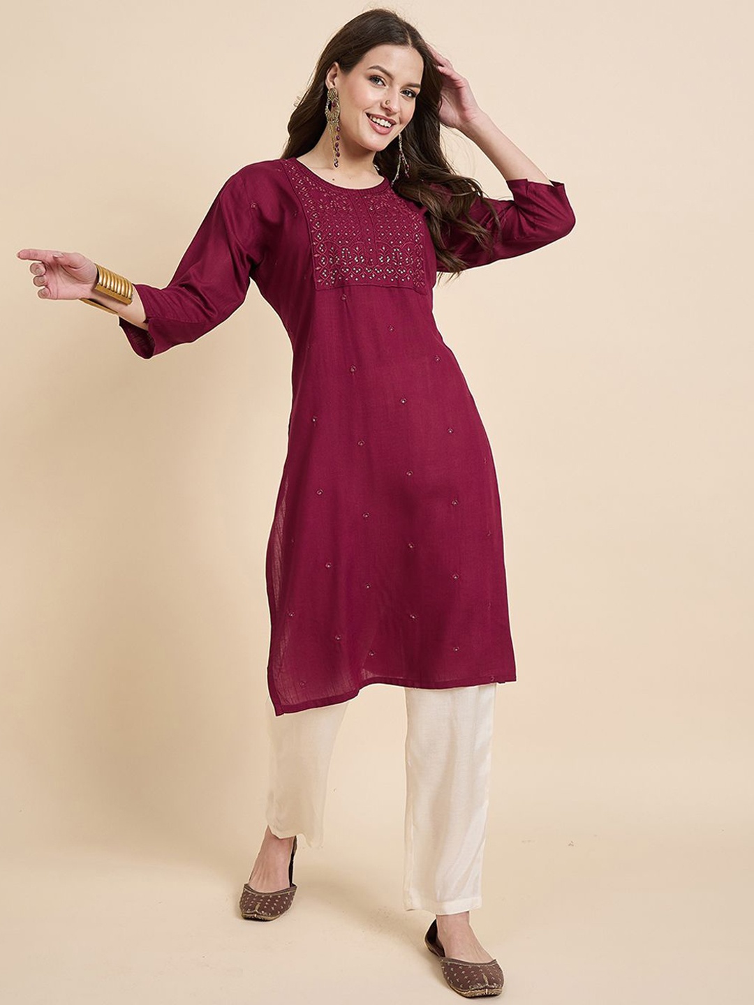 

Anouk Rustic Maroon Floral Embroidered Sequinned Round Neck Straight Kurta