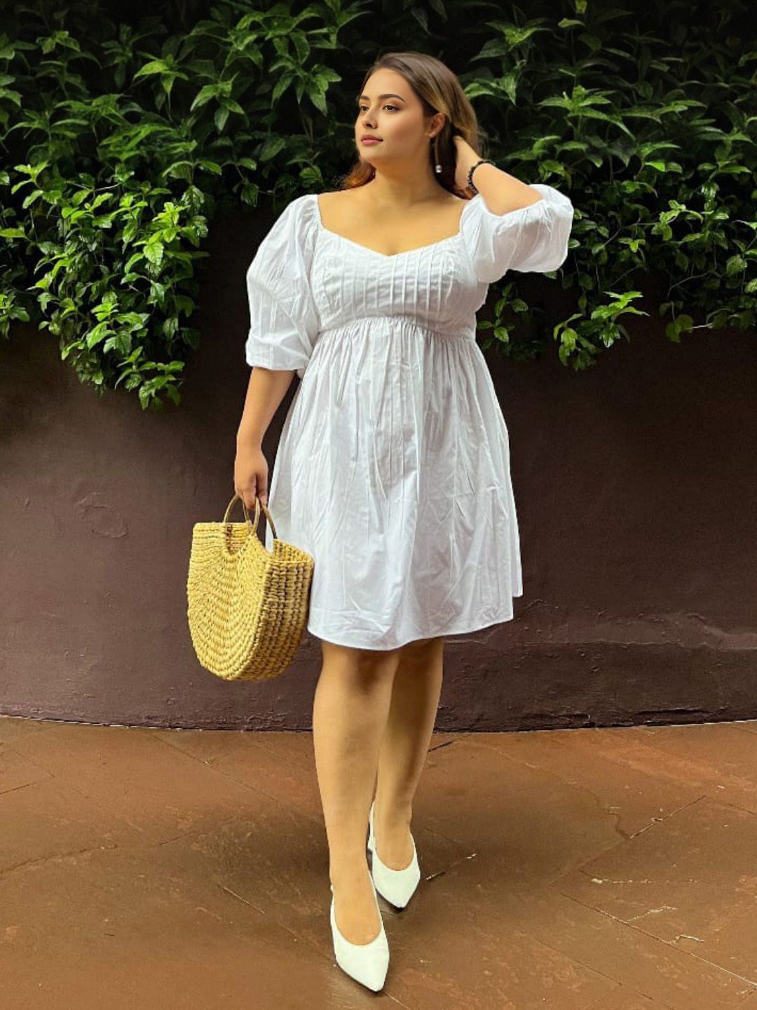 

StyleCast Curve Women Sweetheart Neck Puff Sleeves Empire Ready to Wear Dress, White
