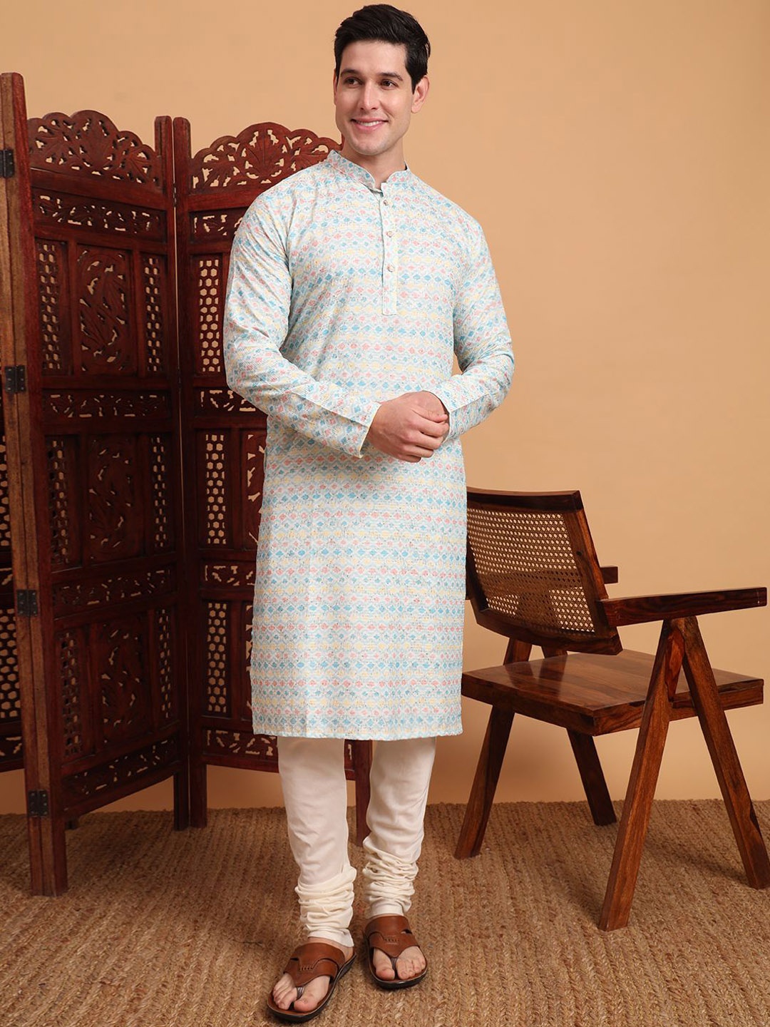 

House of Pataudi Cotton Chikankari Embroidered Work Kurta, Blue