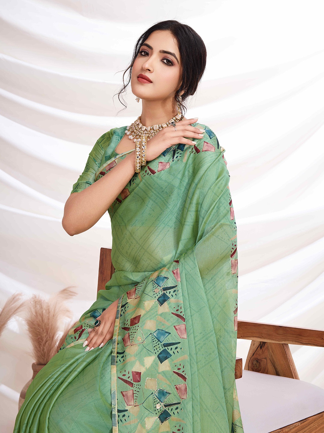 

all about you Women Aari Work Pure Chiffon Saree, Green