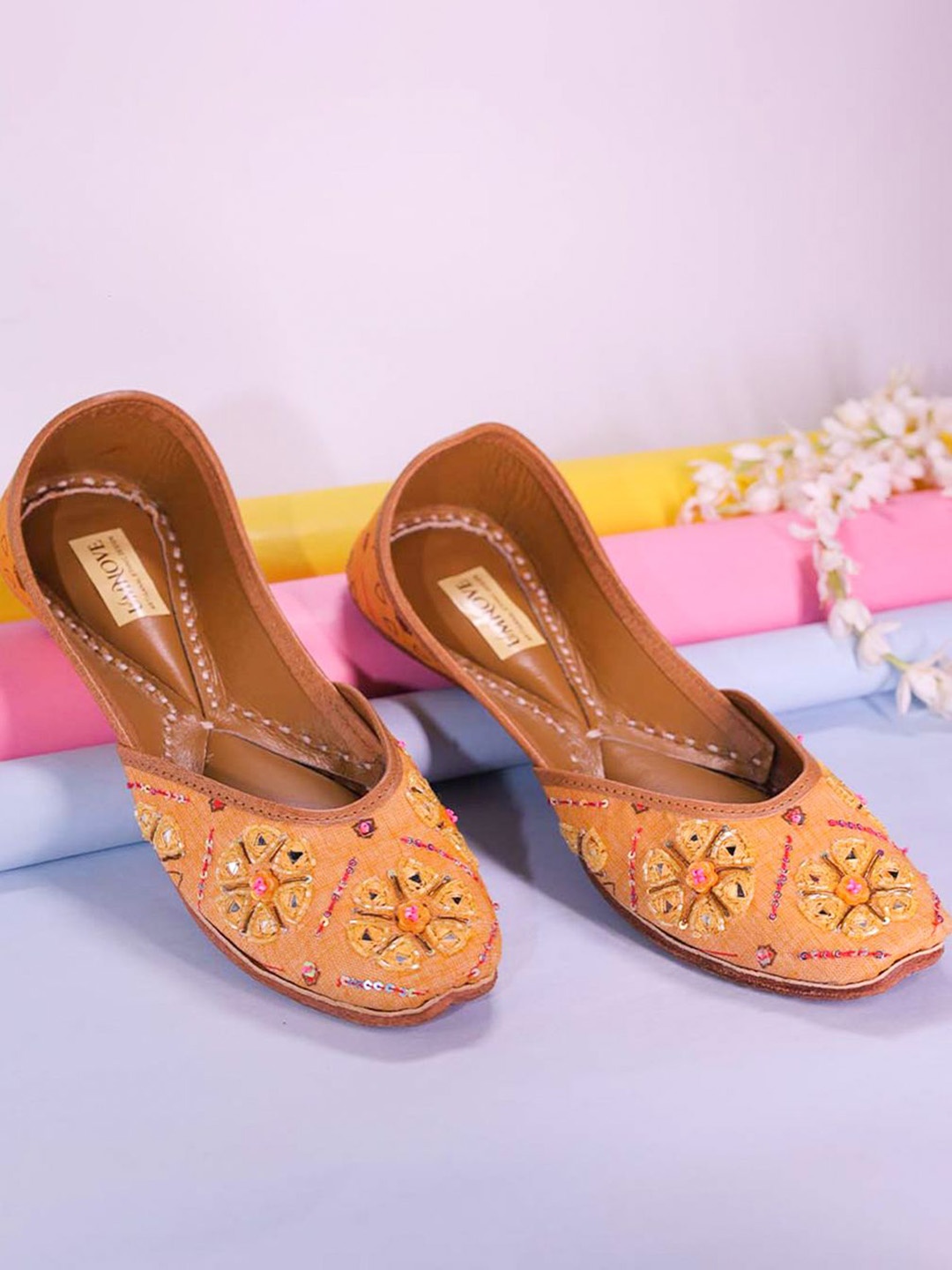 

UMNOVE Women Embellished Ethnic Mojaris Flats, Yellow