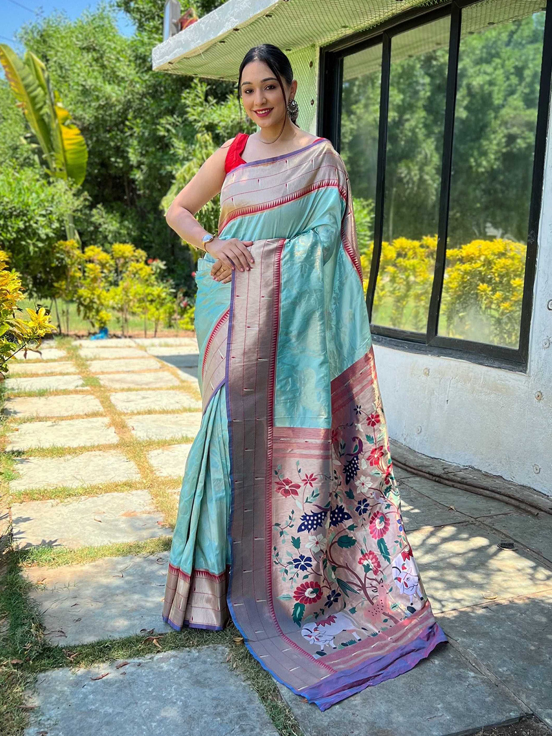 

DIVASTRI Woven Design Zari Paithani Saree, Blue