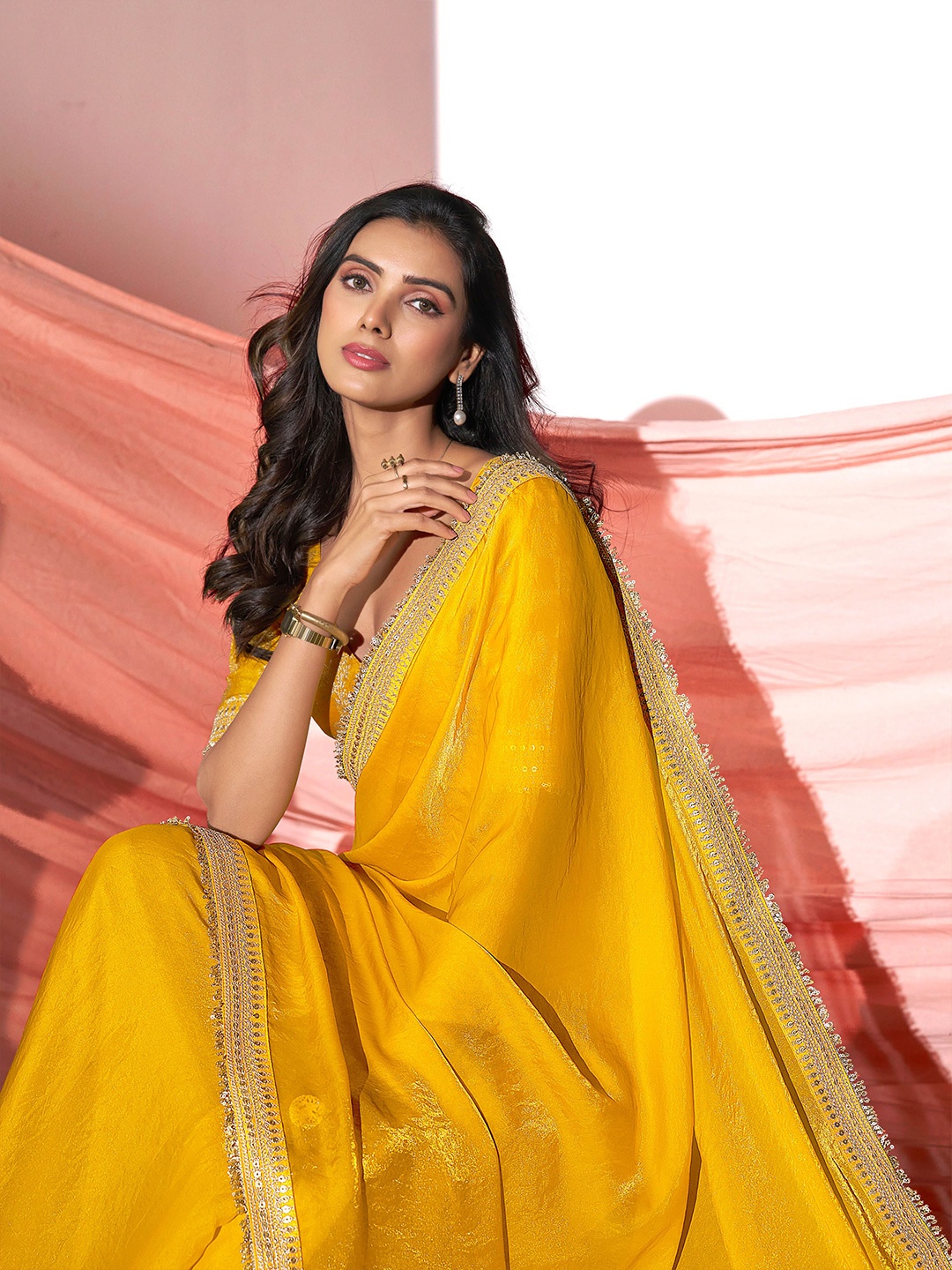 

Sangria Embroidered Zari Saree With Blouse, Yellow