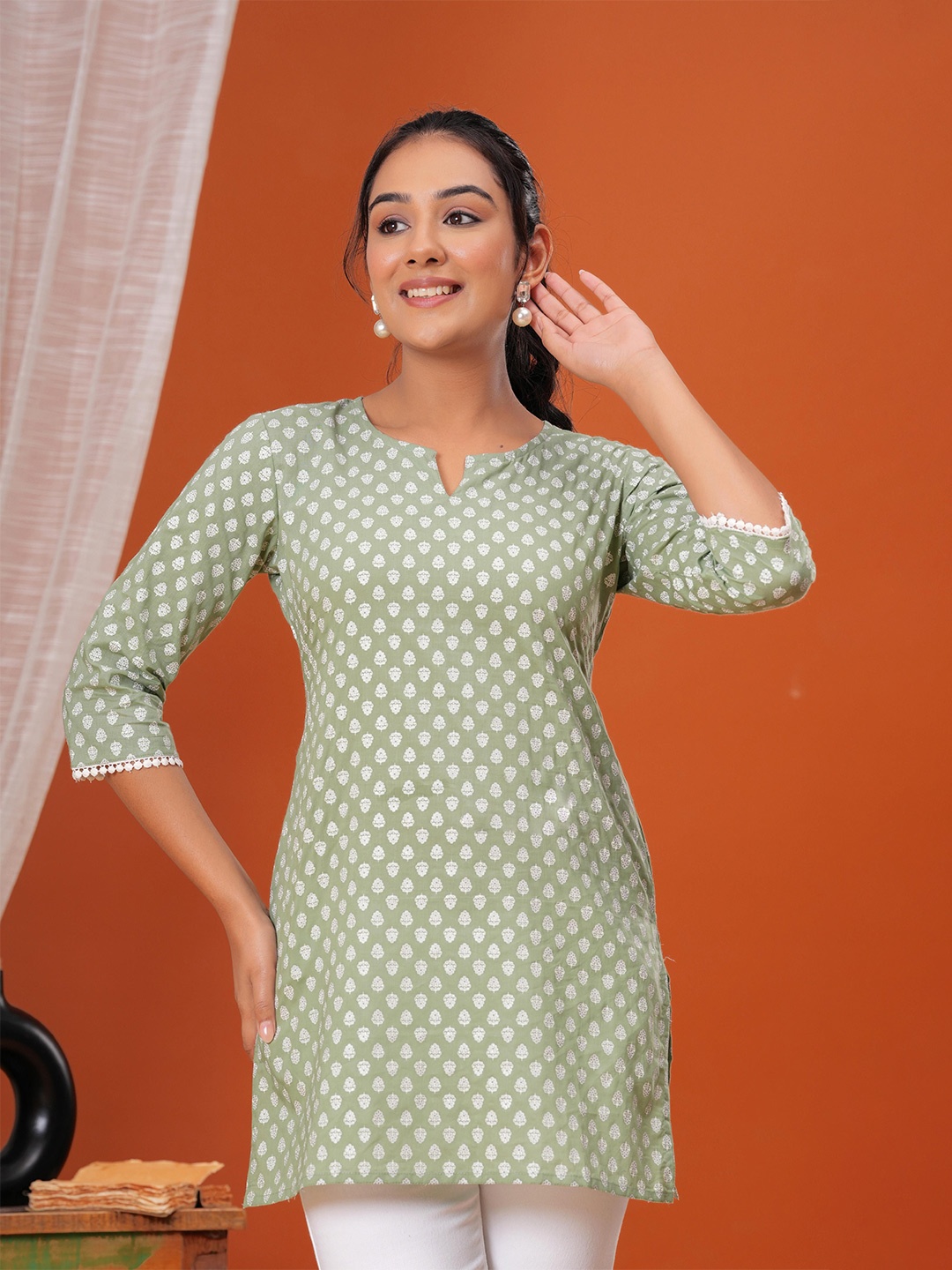 

Nayo Printed Tunic, Green