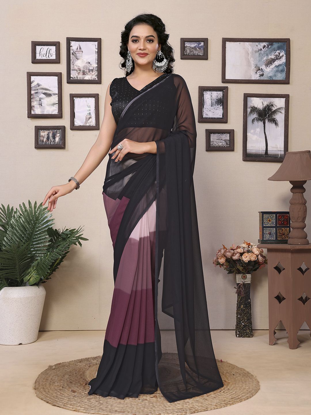 

DIVASTRI Colourblocked Poly Georgette Ready to Wear Saree, Black