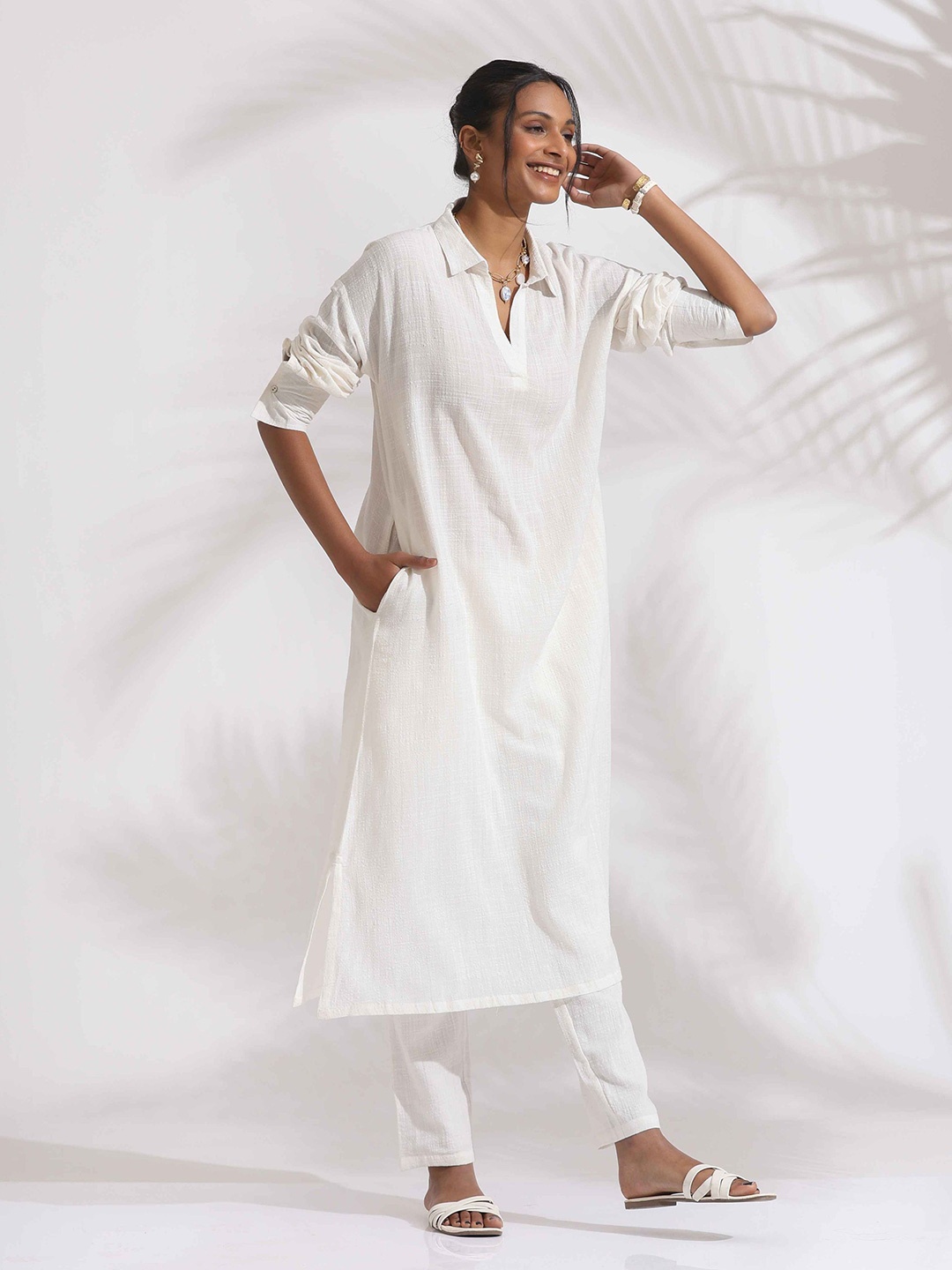 

trueBrowns Women Self Design Regular Pure Cotton A-Line Kurta with Trousers, White