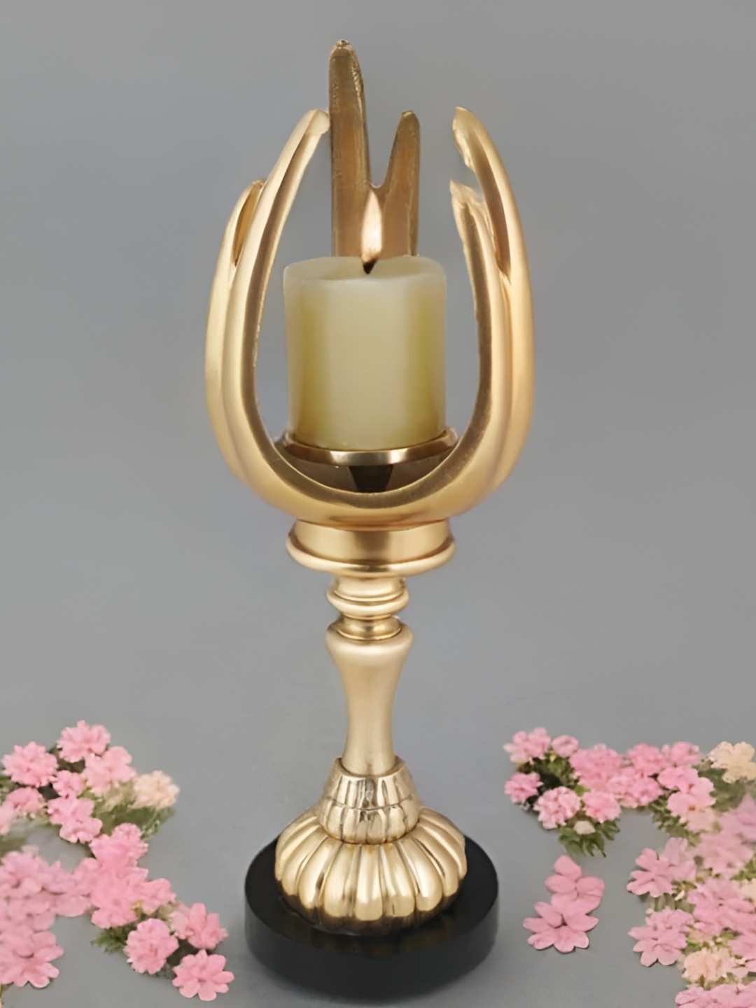 

THE HOME CO. Gold-Toned & Black Textured Aluminium Candle Holder