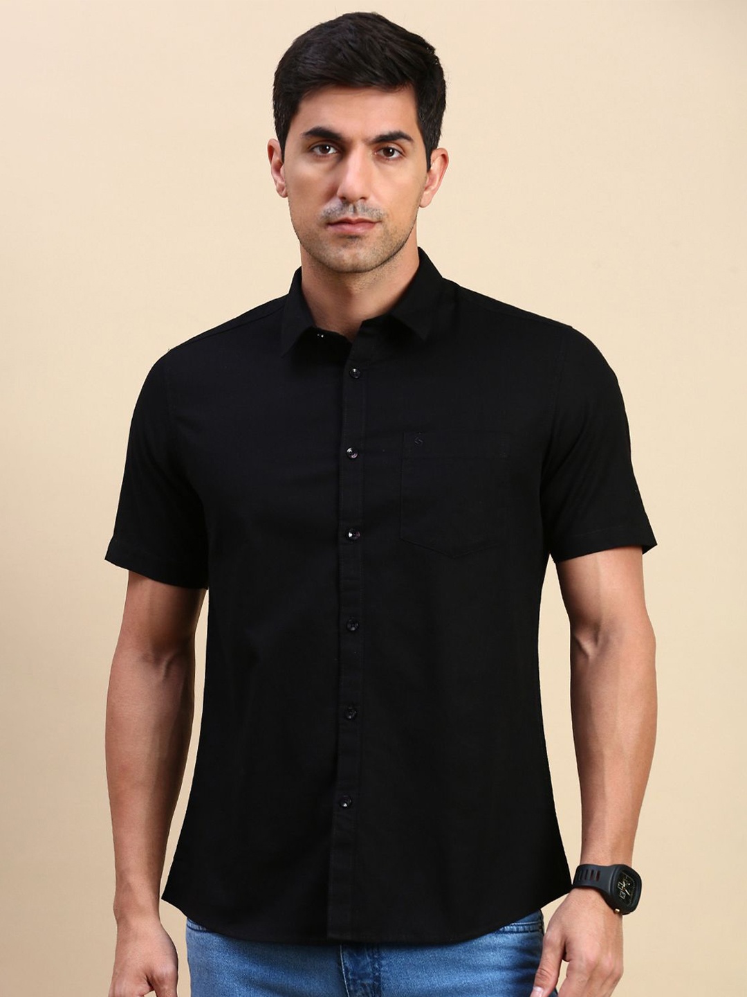 

Classic Polo Men India Slim Fit Spread Collar Solid Cotton Casual Shirt, Black