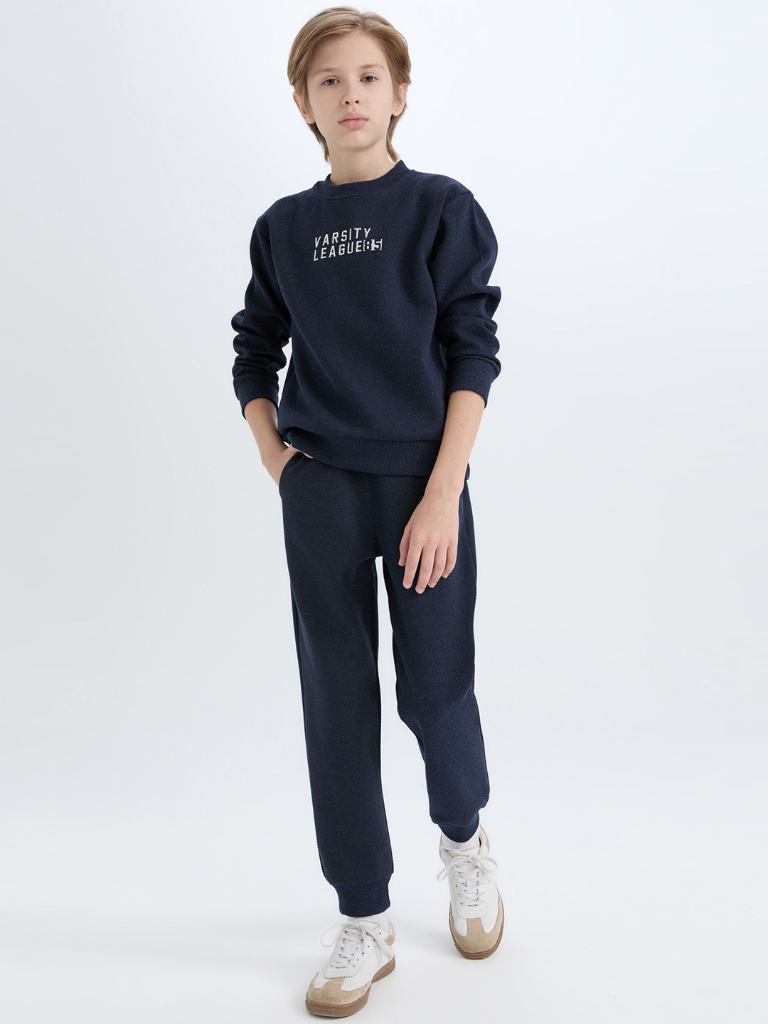 

DeFacto Boys Round Neck Sweatshirt With Joggers, Navy blue