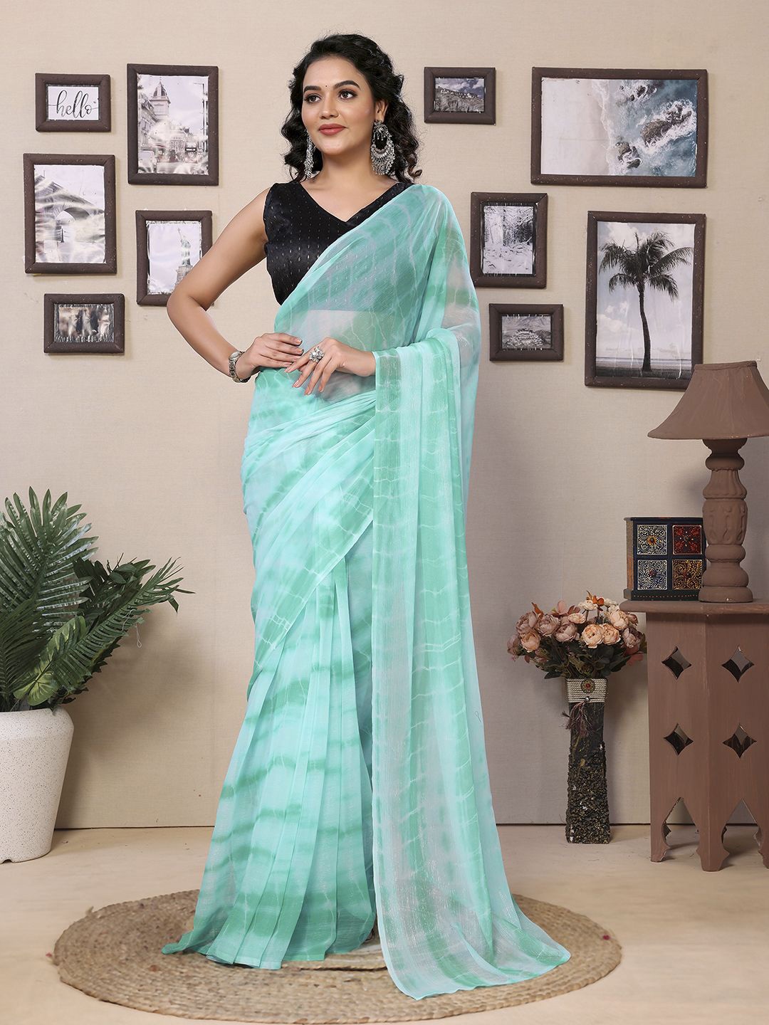 

DIVASTRI Tie and Dye Poly Georgette Ready to Wear Saree, Blue