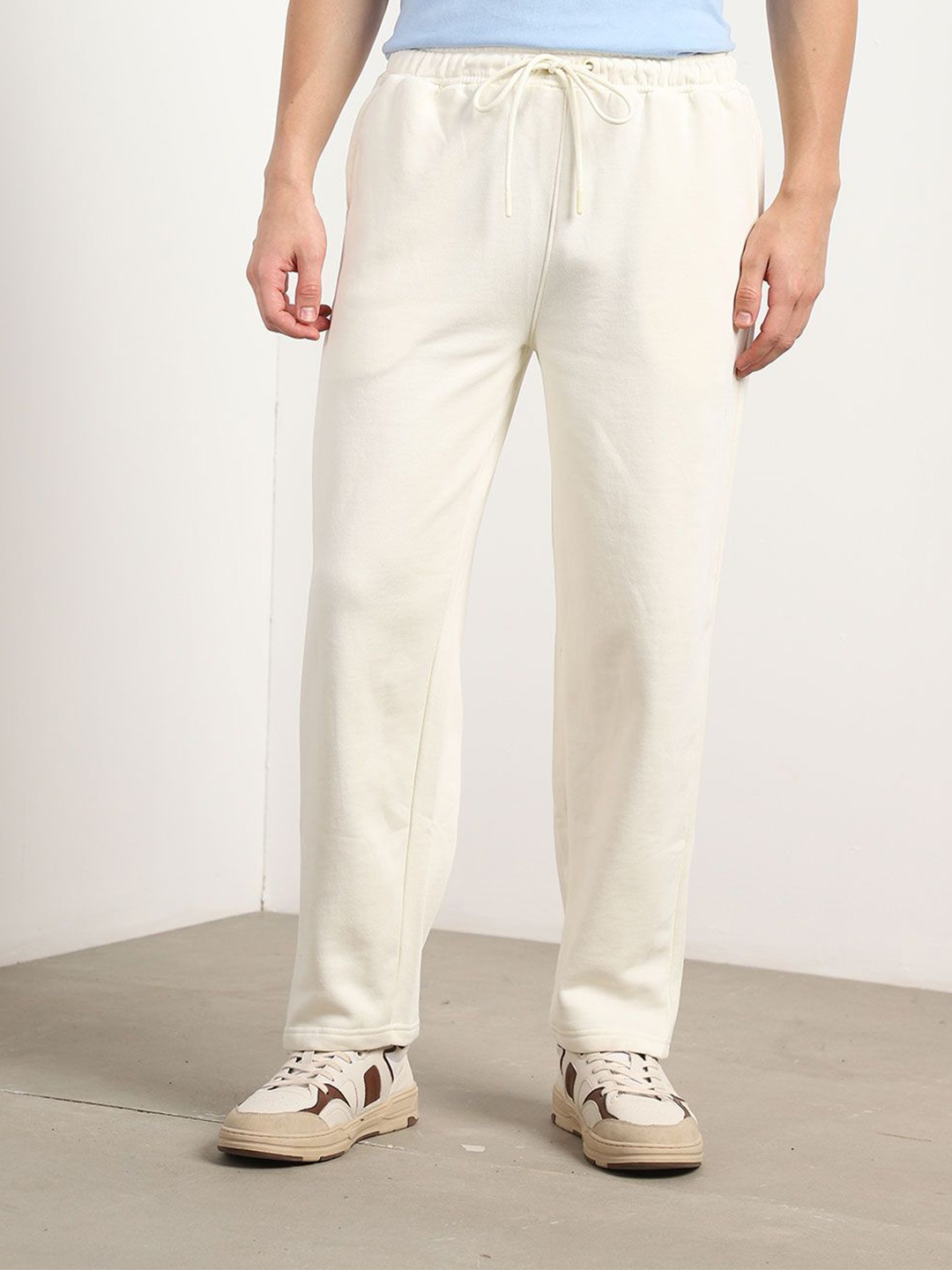 

NOBERO Men Straight Fit Heavy Duty Joggers, Off white