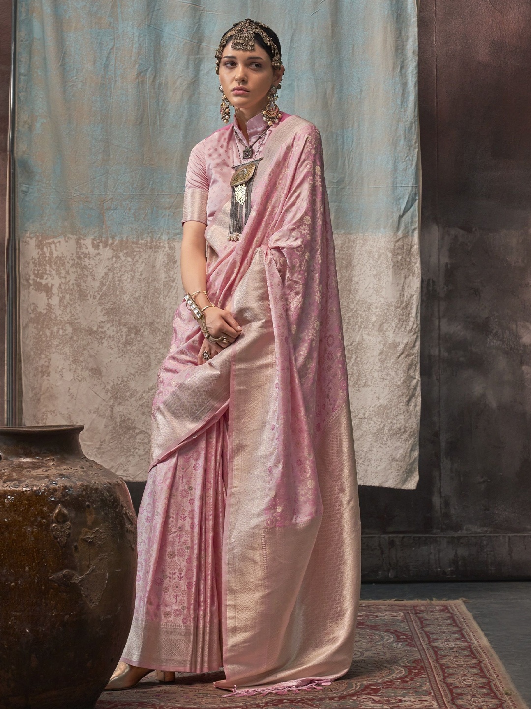 

MAHALASA Floral Zari Pure Silk Kanjeevaram Saree, Pink