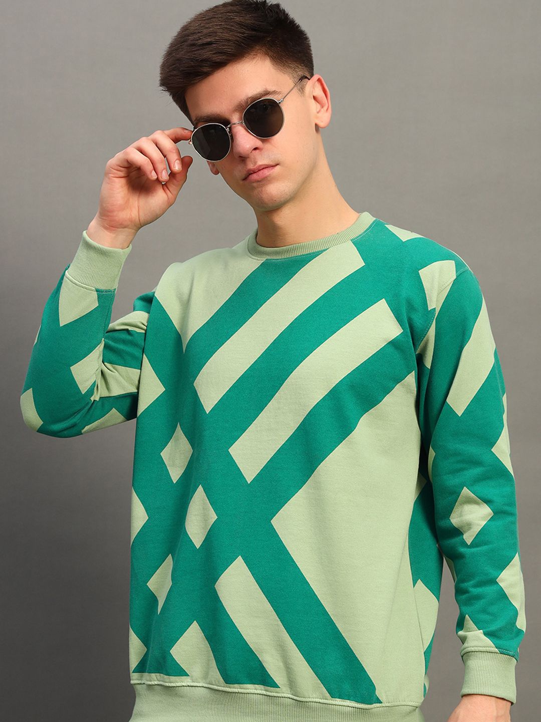 

THE CASUALS Men Printed Sweatshirt, Green