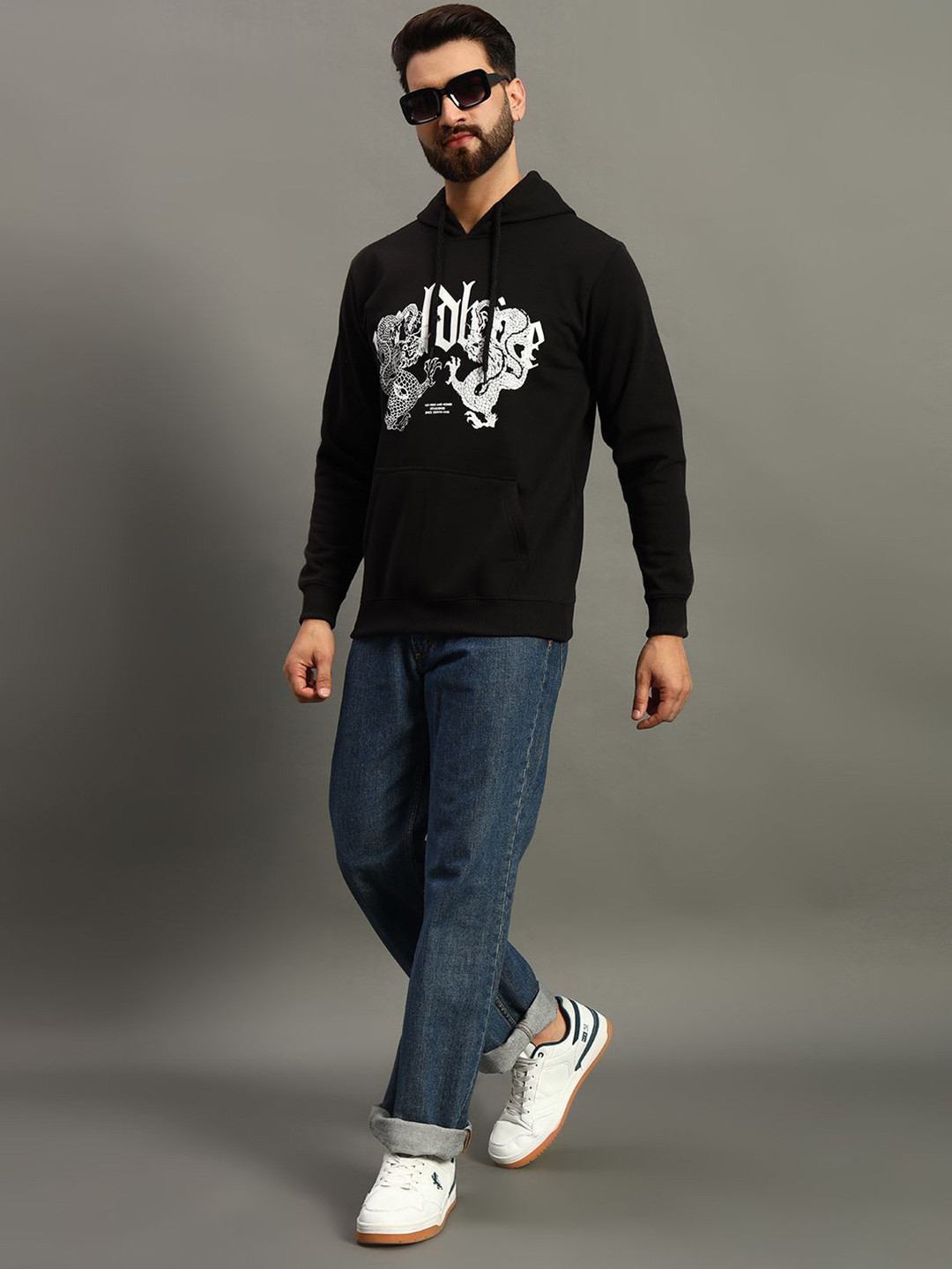 

HUSHBUCKS Men Printed Hooded Sweatshirt, Black