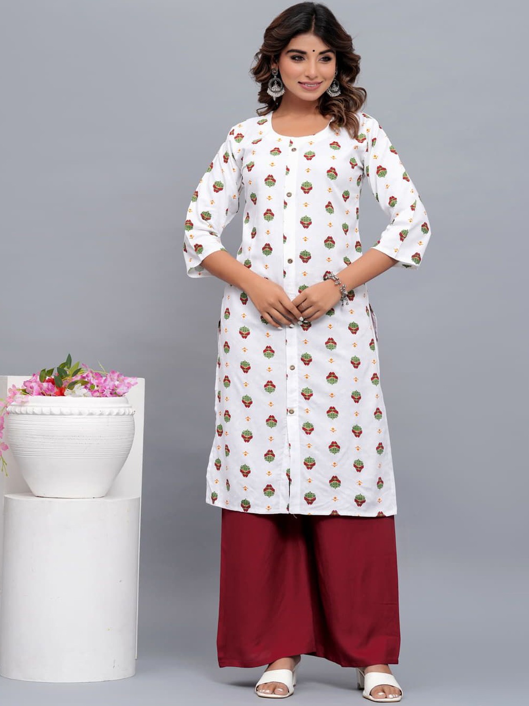 

The loom craft Floral Printed High Slit Round Neck Straight Kurta, White