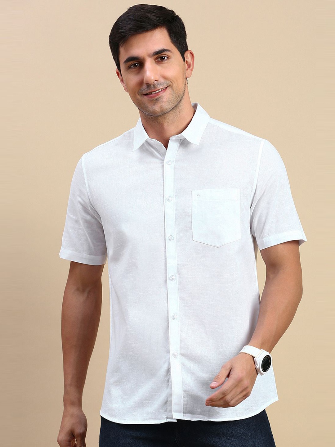 

Classic Polo Men India Slim Fit Spread Collar Solid Cotton Casual Shirt, White