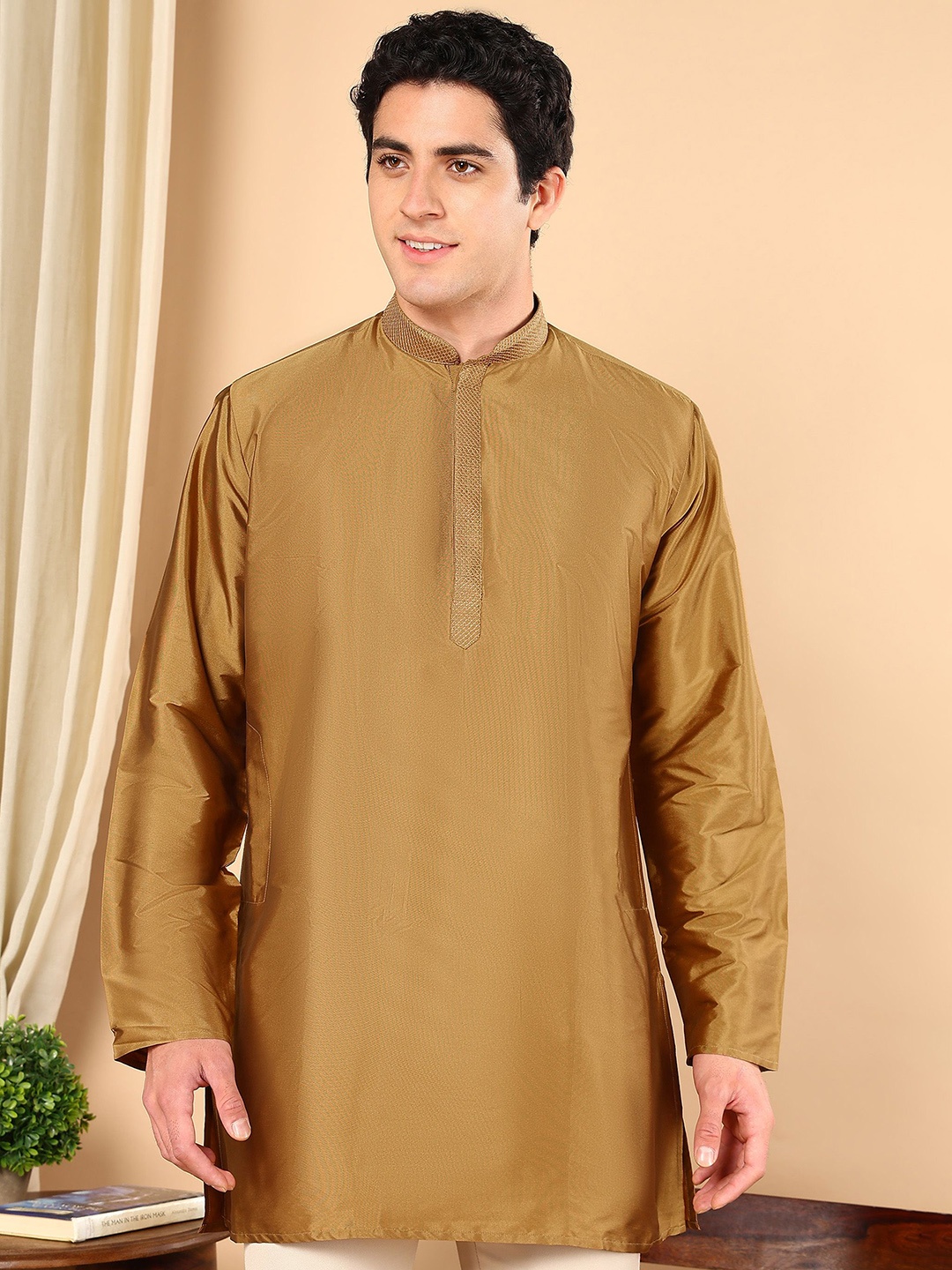 

TATTVA Mandarin Collar Thread Work Straight Short Kurta, Brown