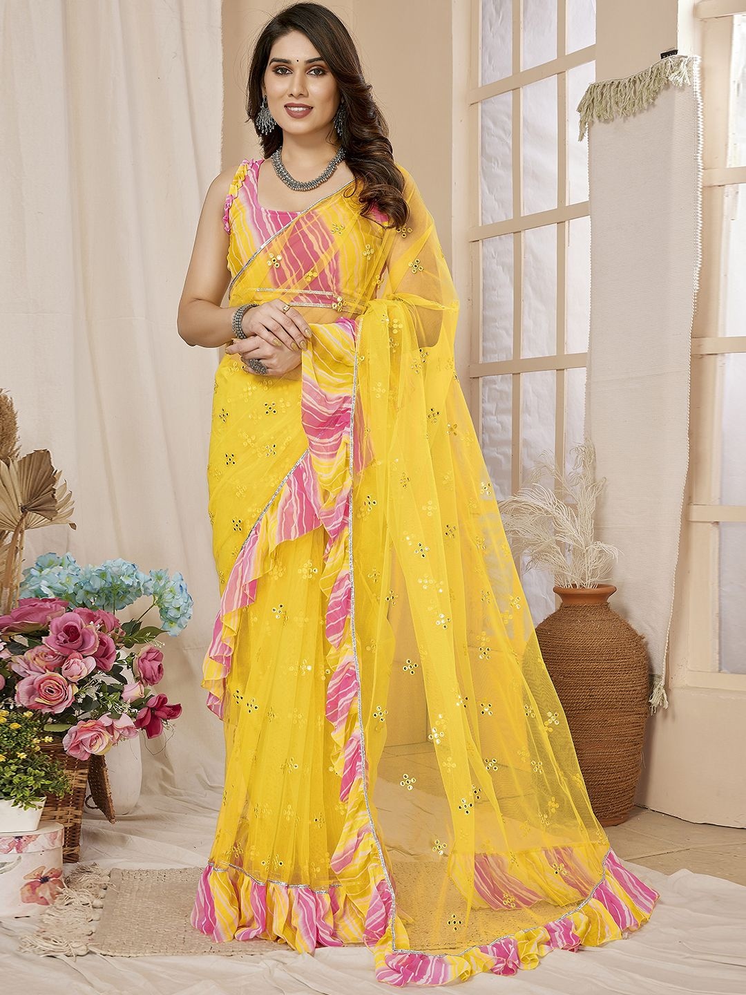 

LeeliPeeri Designer Embellished Mirror Work Saree, Yellow