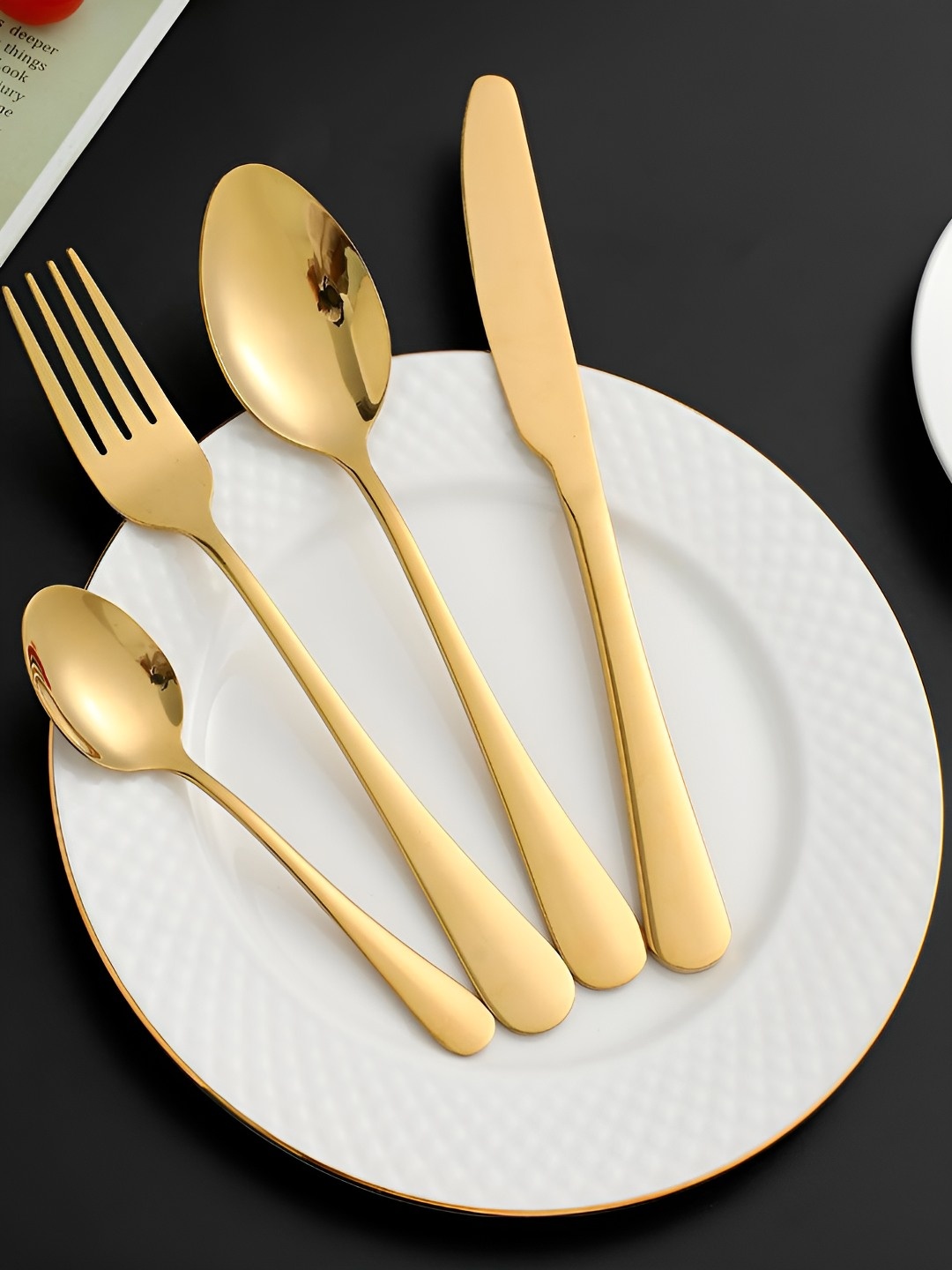 

HOKIPO Gold-Toned 24 Pieces Stainless Steel Cutlery Set With Luxury Gift box