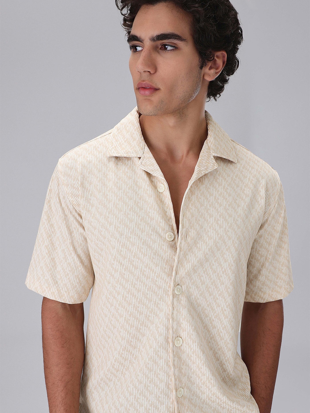 

Banana Club Men Classic Knitted Half Sleeves Shirt, Cream