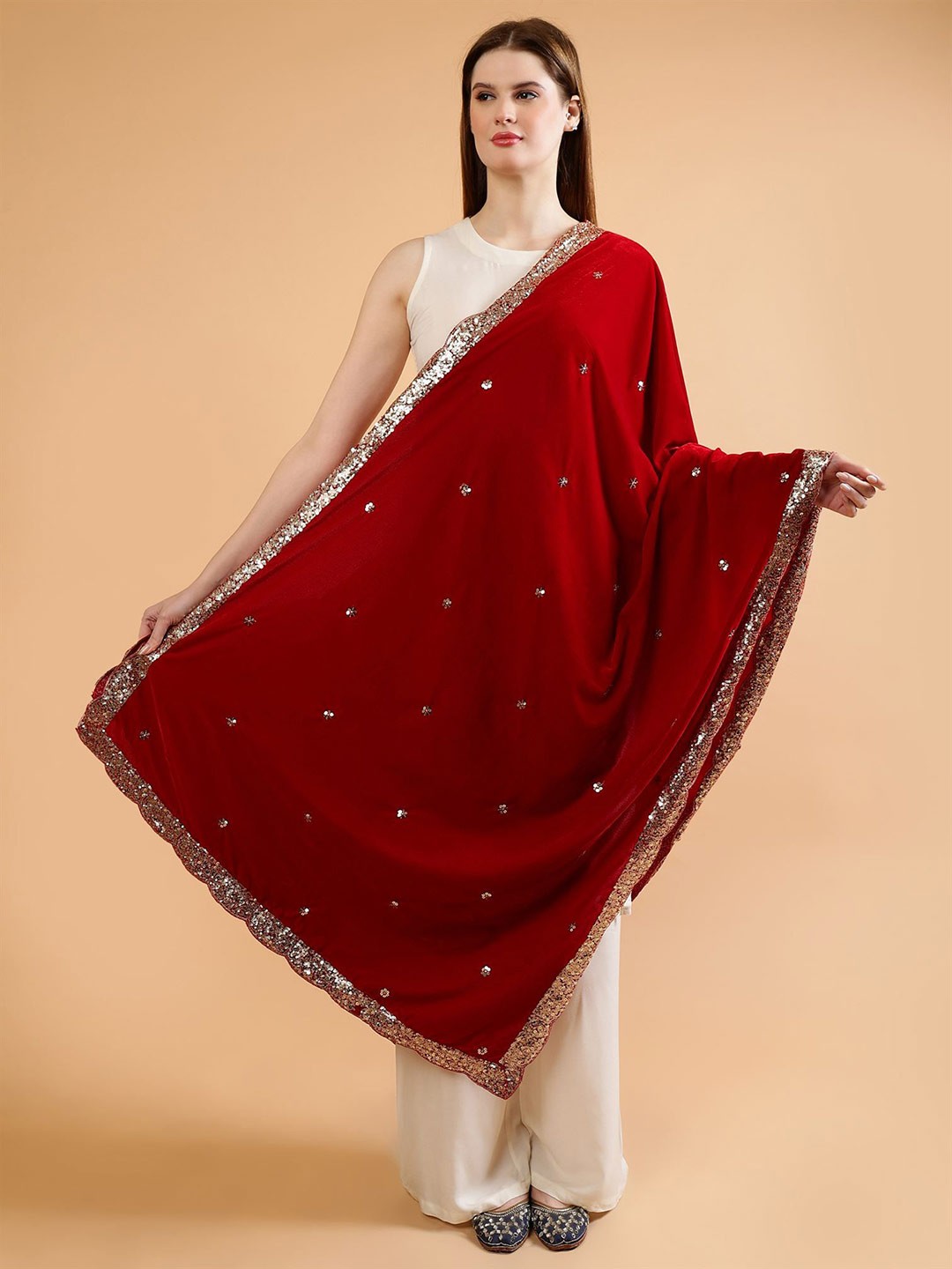 

Moda Chales Floral Embroidered Velvet Dupatta With Sequinned, Red