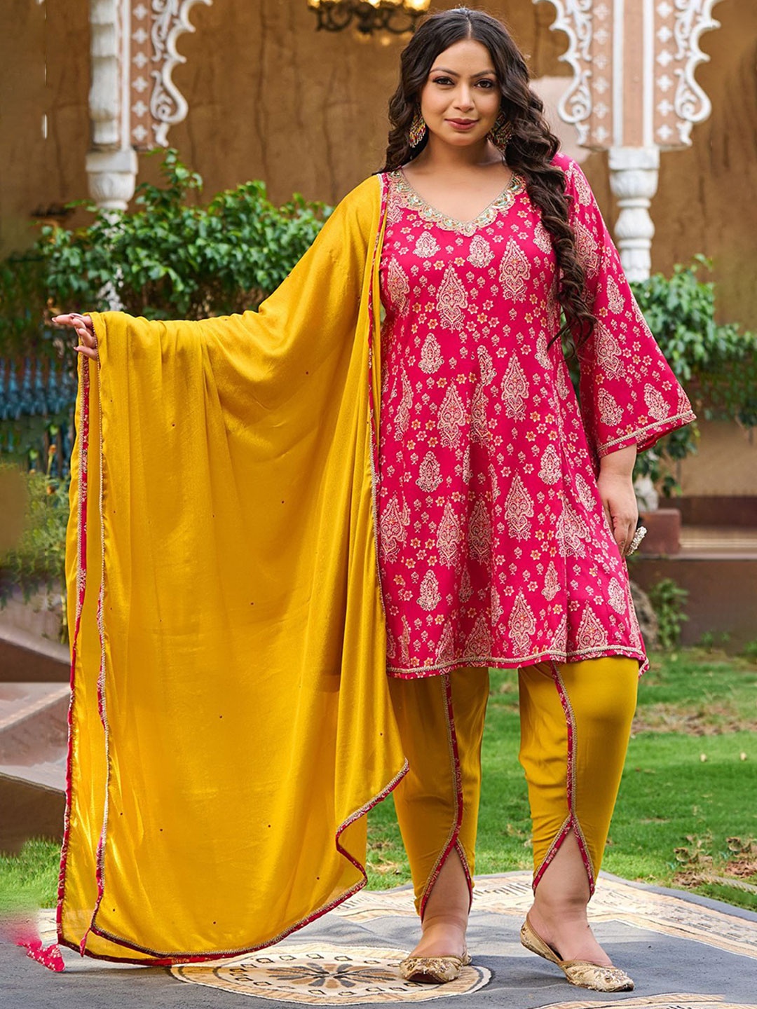 

PrettyPlus by Desinoor.com Plus Size Printed A-Line Kurti with Dhoti Pants & Dupatta, Rose