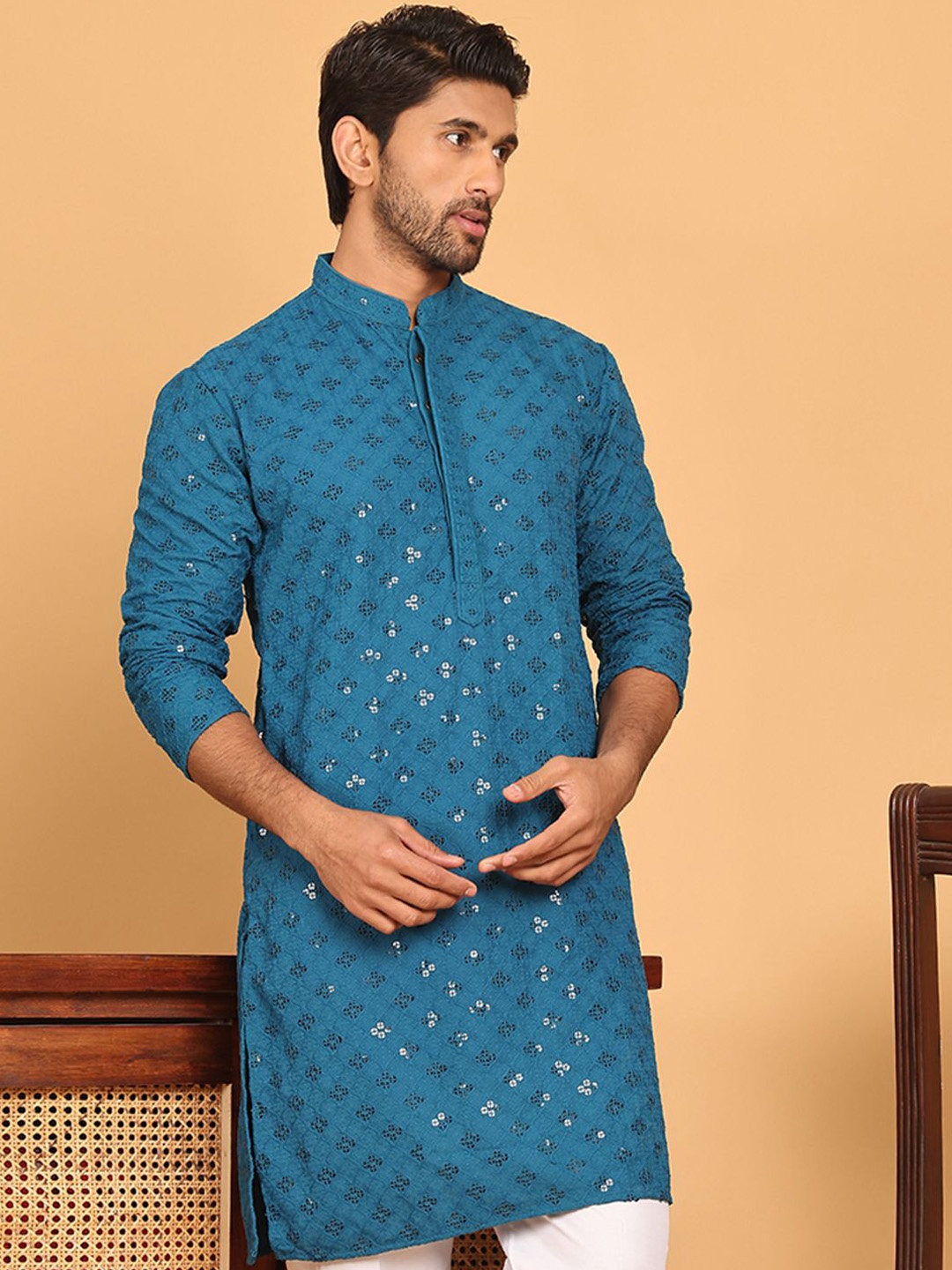 

Jompers Sequinned Mandarin Collar Straight Kurta, Blue
