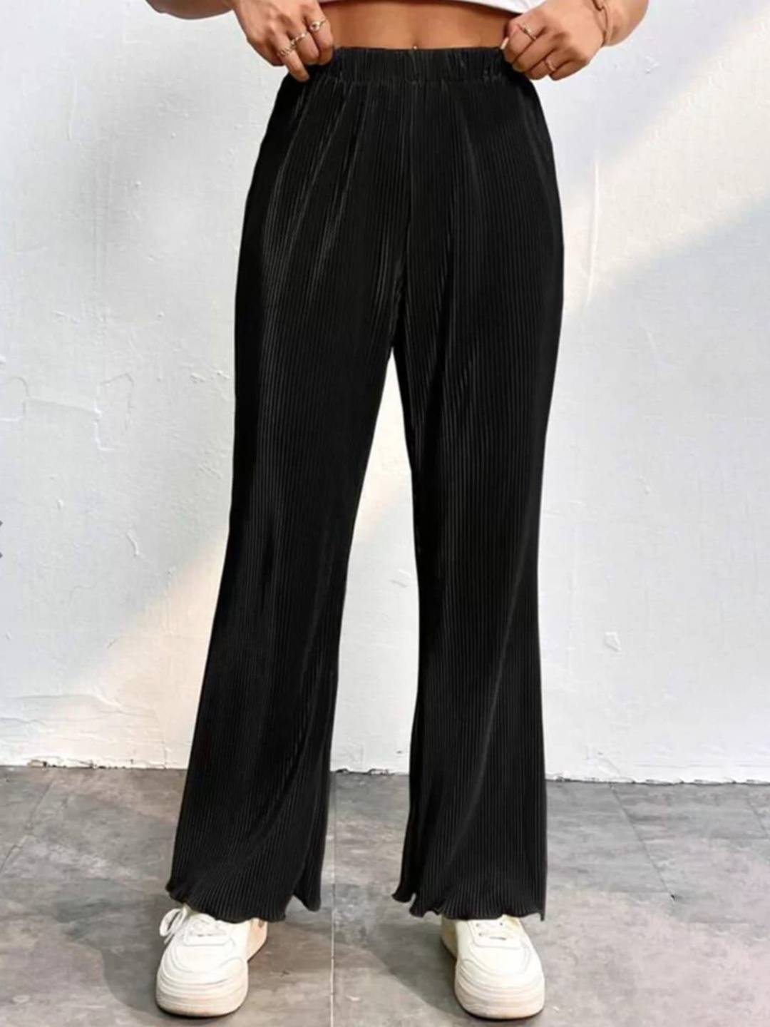

CORSICA Women Trousers, Black