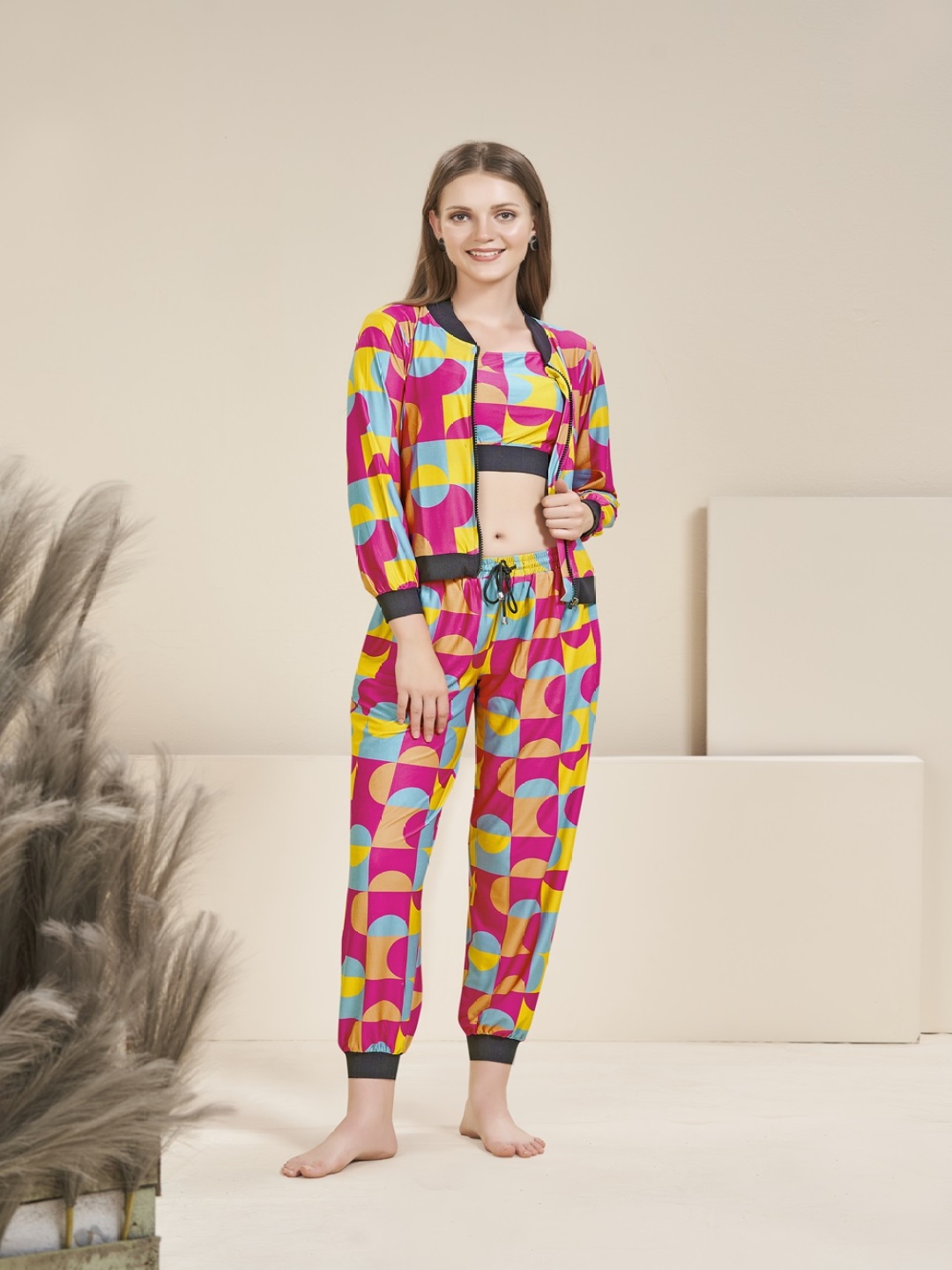 

Bannos Swagger Women Printed Night suit, Pink