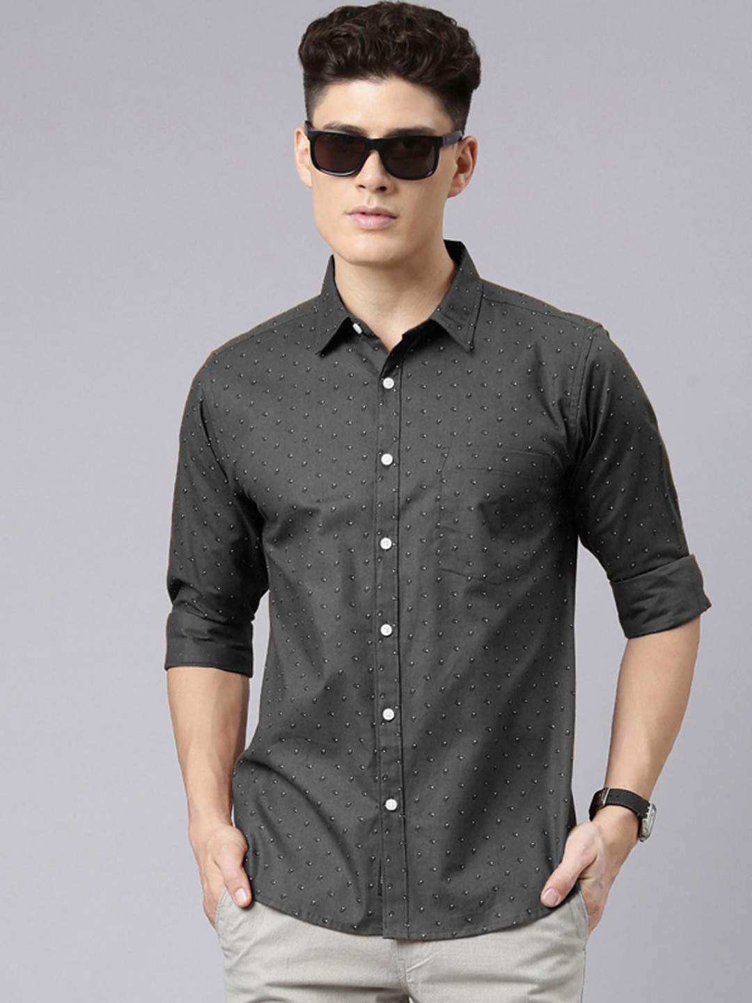 

Metronaut Men Spread Collar Geometric Printed Cotton Casual Shirt, Grey