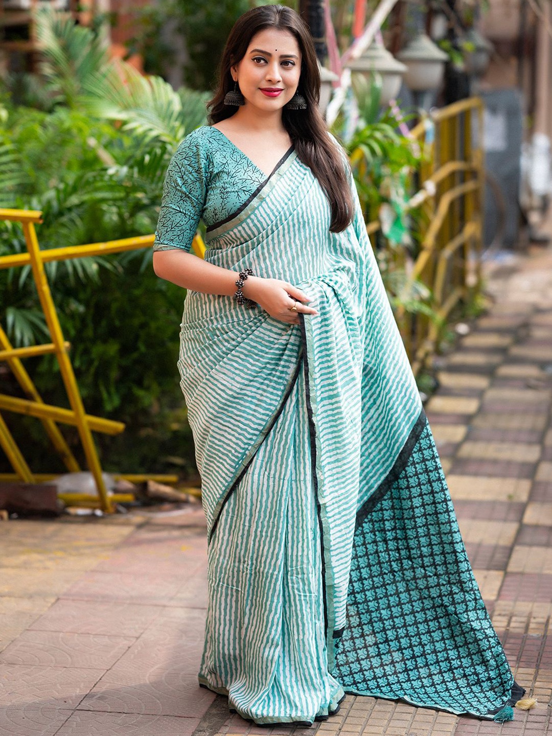 

LeeliPeeri Designer Leheriya Chanderi Saree, Blue