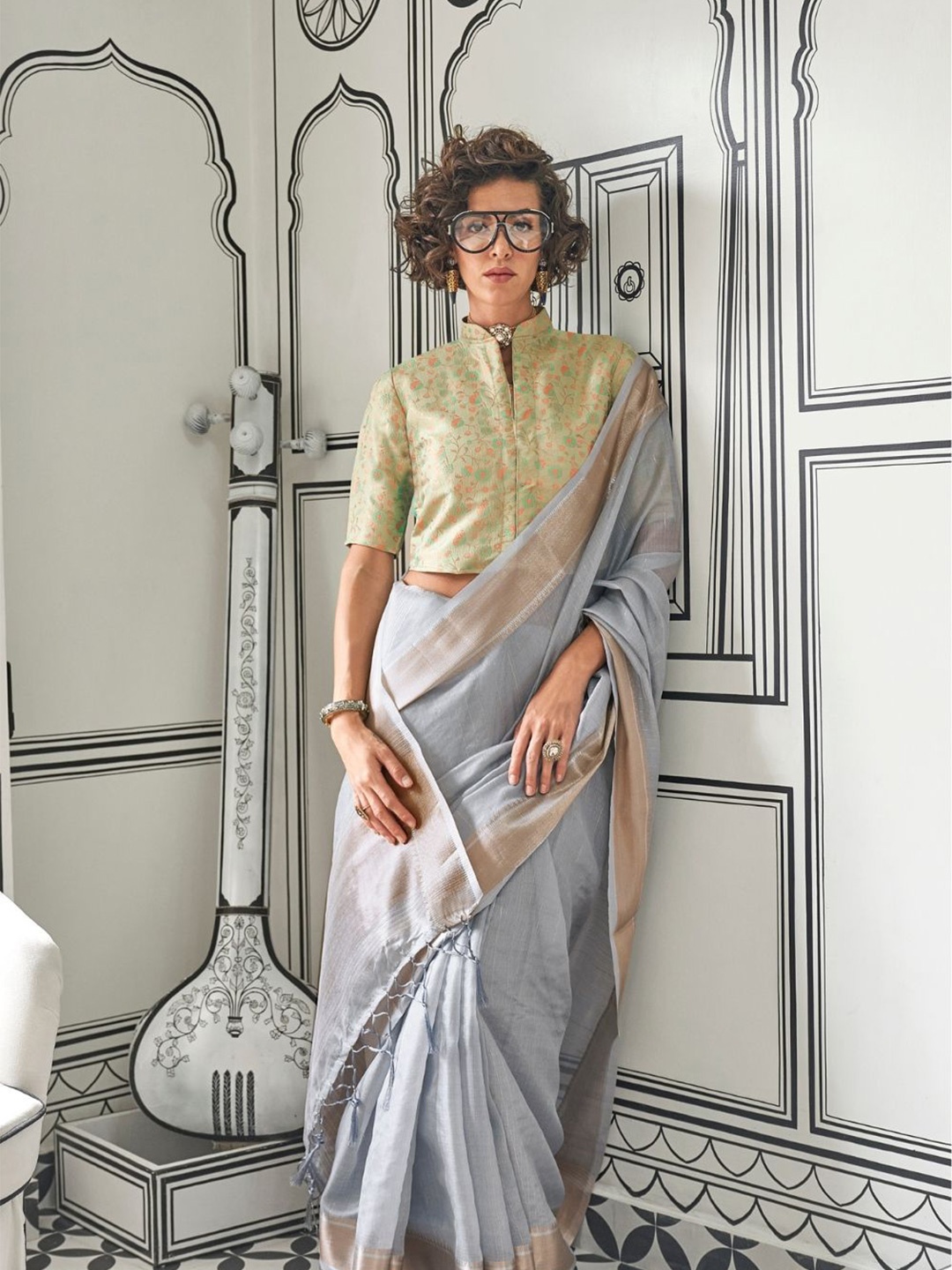 

PEENGAX Striped Zari Pure Chiffon Banarasi Saree, Grey