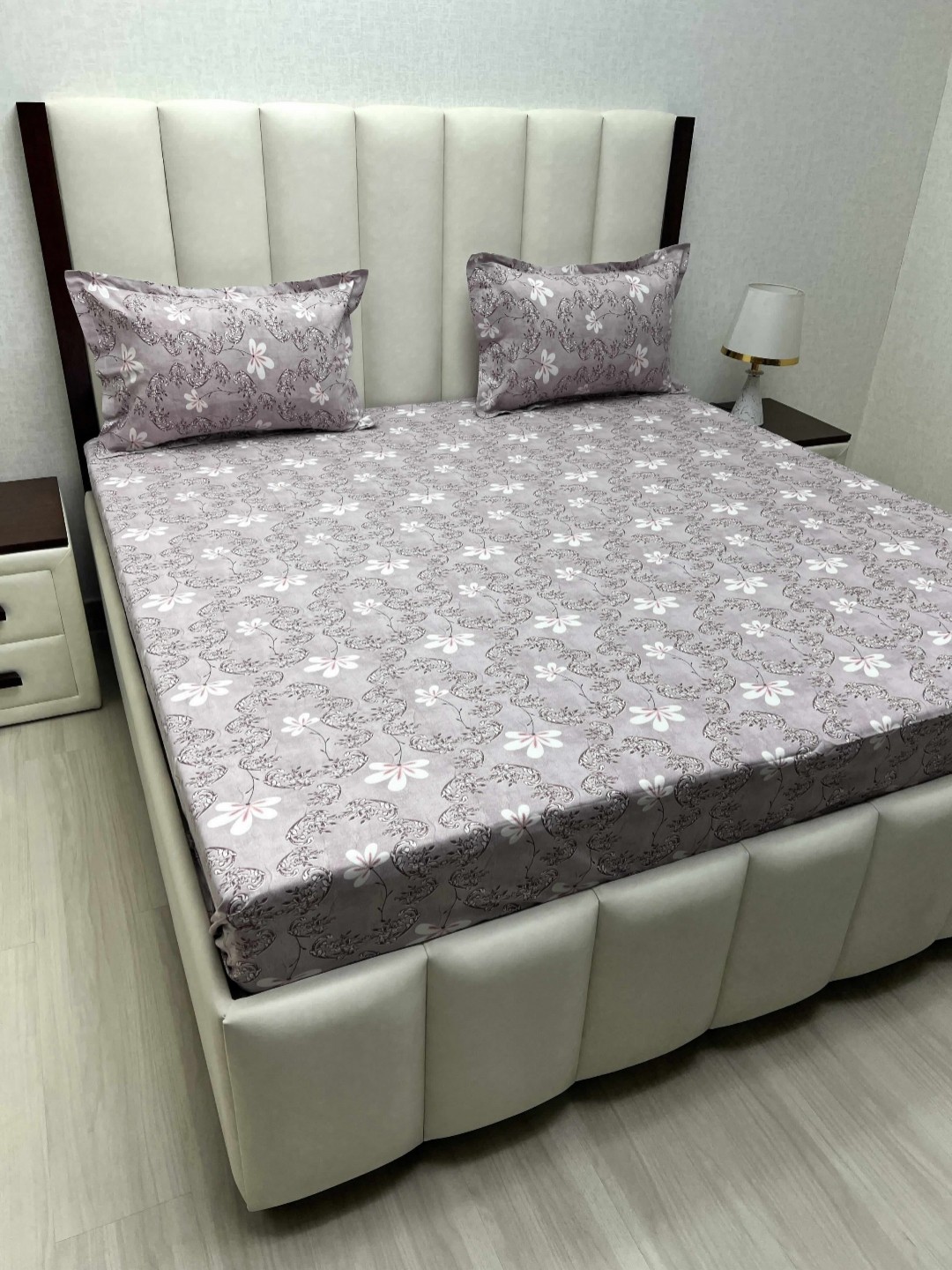 

Pure Decor Passion Purple Floral Printed 260 TC Cotton Queen Bedsheet Set 2.28 m x 2.54 m