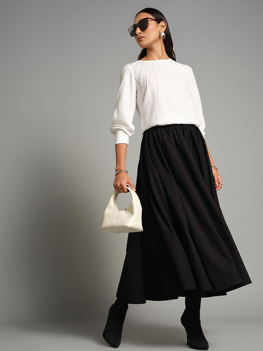 

AND Women Solid Round Neck Top, White