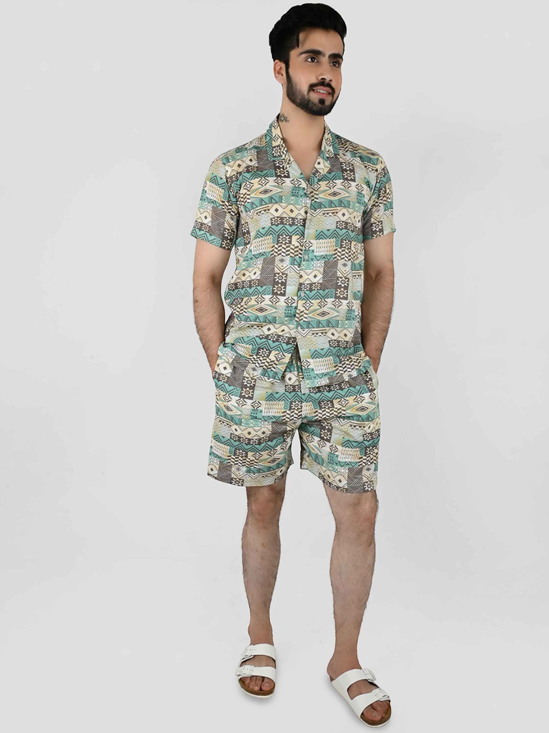 

Blissence Geometric Printed Pure Cotton Shirt With Shorts, Green