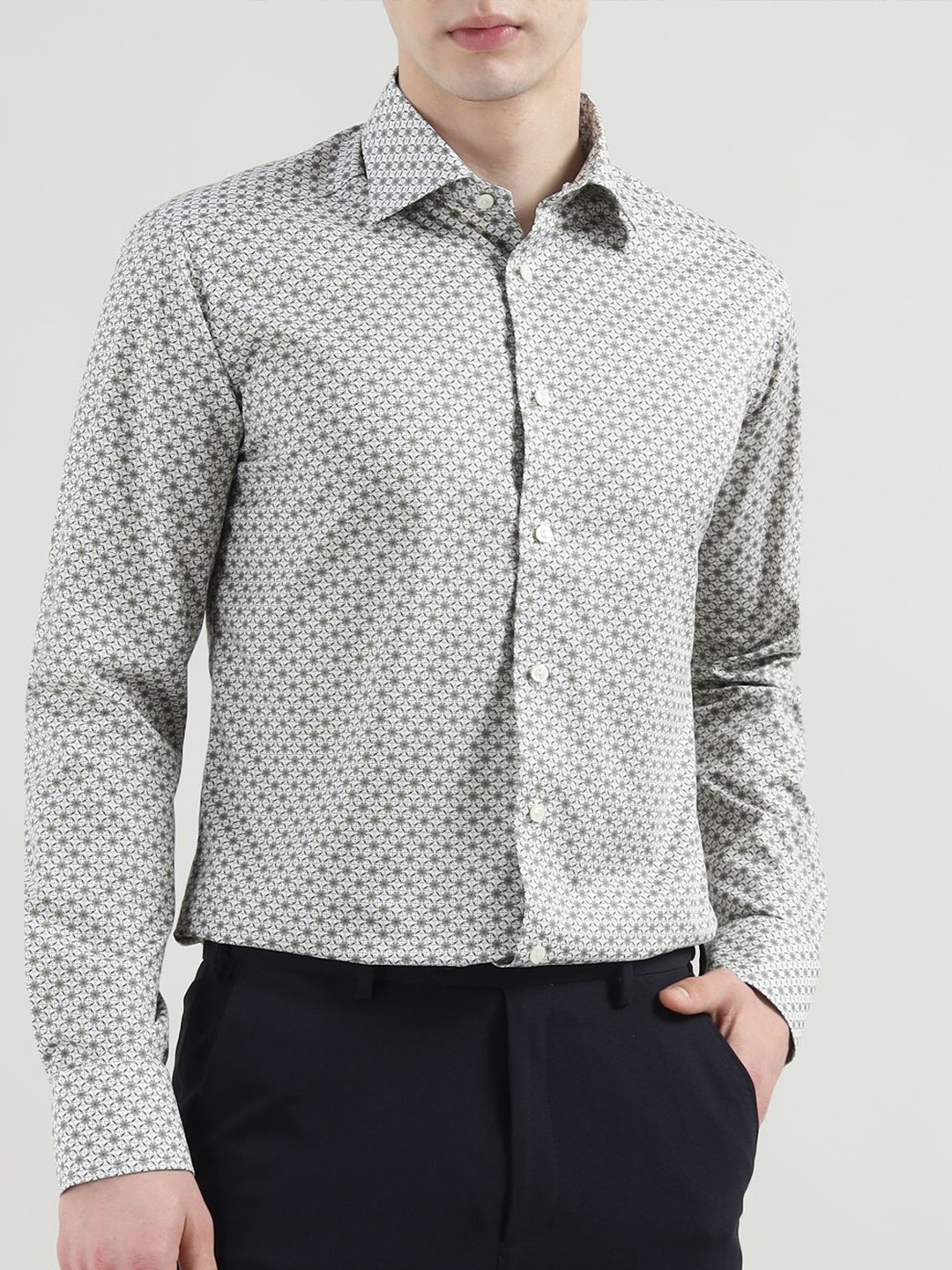 

Eton Men Spread Collar Floral Printed Cotton Formal Shirt, White