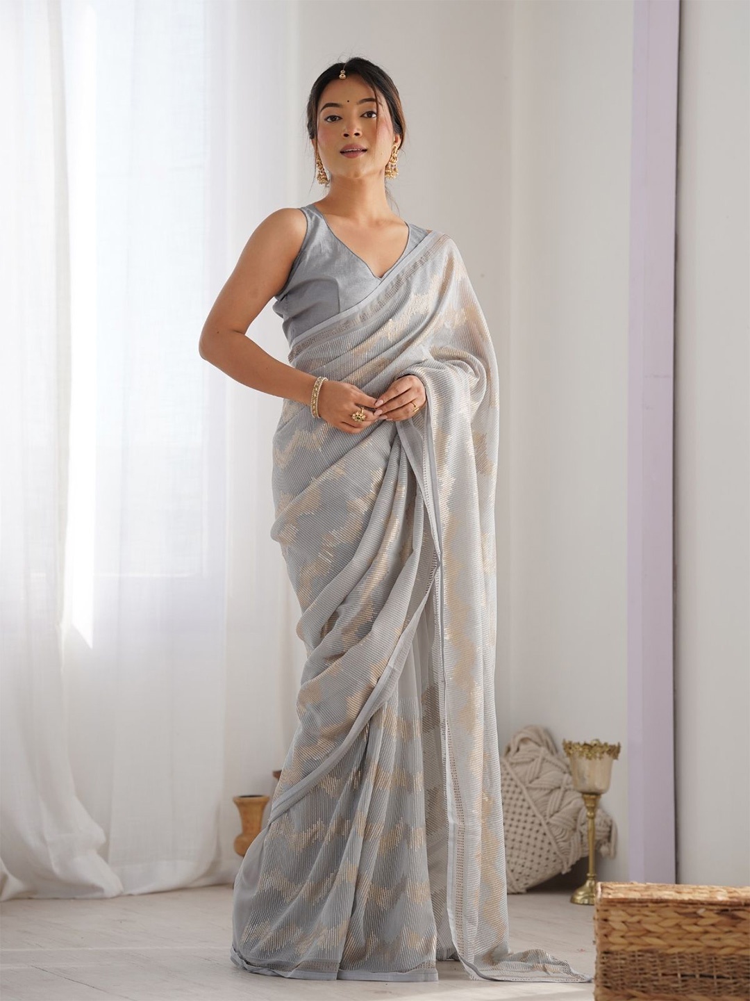

ODETTE Grey Georgette Sequins Saree With Unstitched Blouse For Women