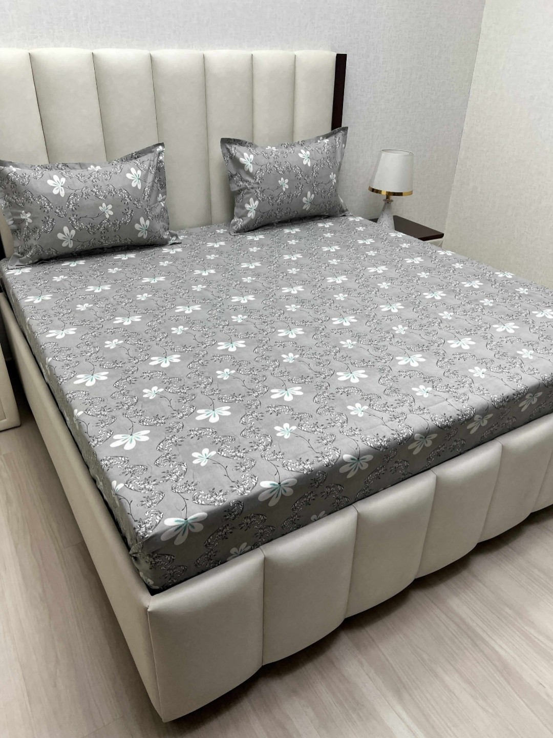 

Pure Decor Passion Grey Printed Pure Cotton 260 TC Queen Bedsheet Sets - 2.28 m x 2.54 m