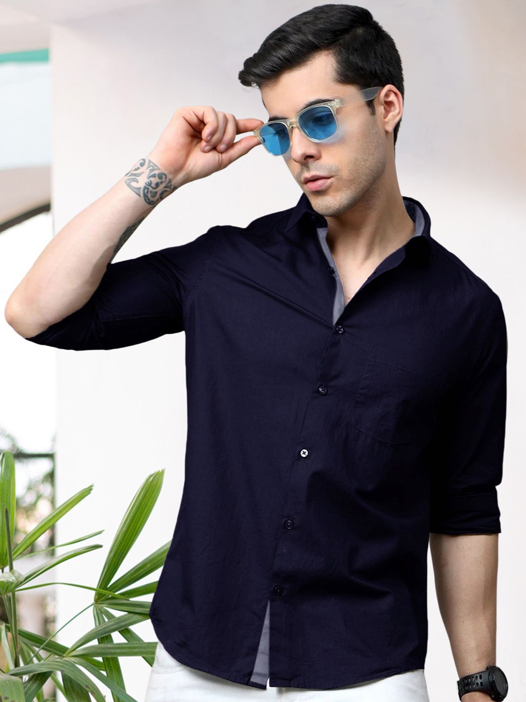 

Moda Rapido Men Standard Fit Spread Collar Solid Cotton Casual Shirt, Navy blue