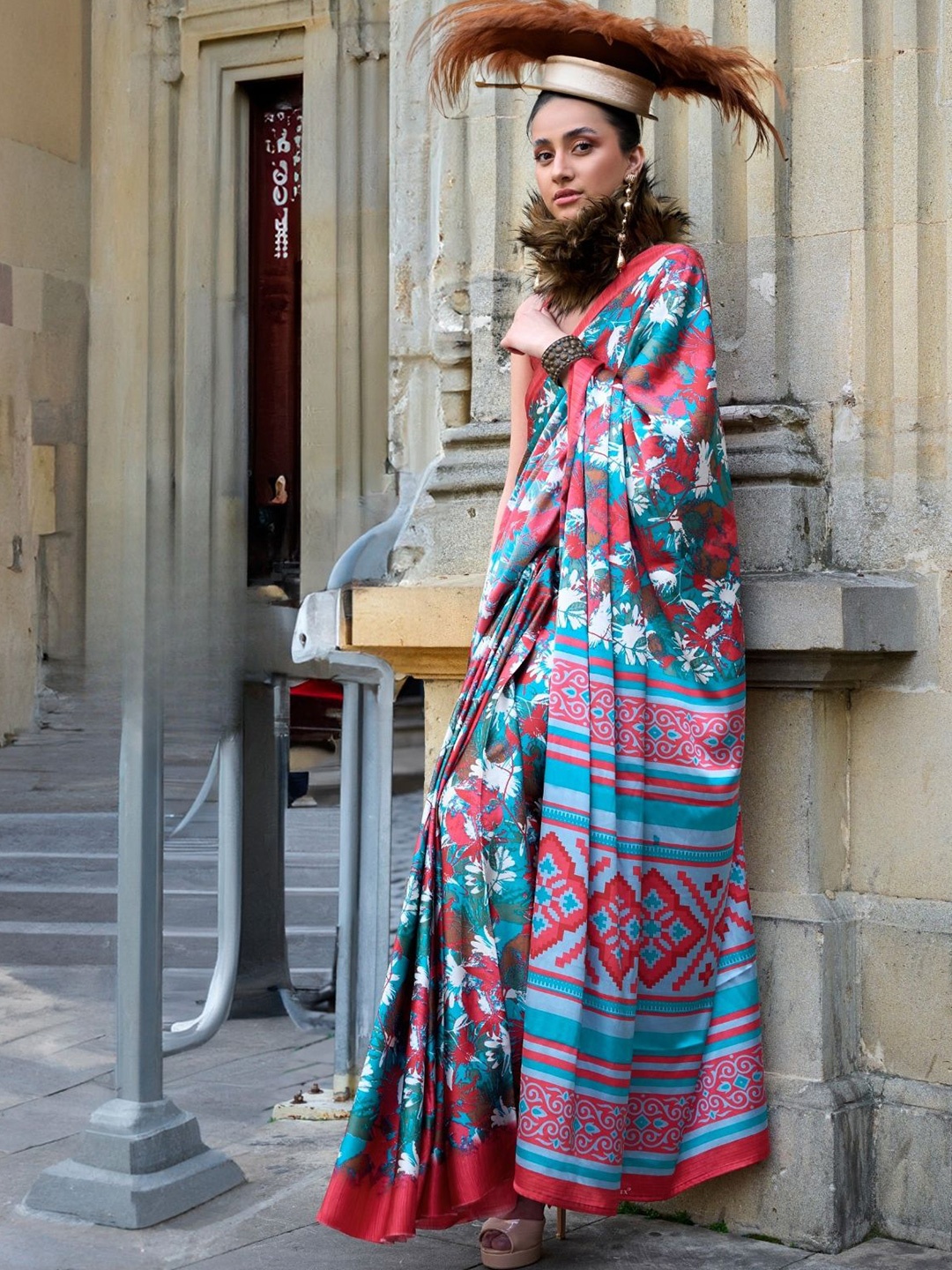 

PEENGAX Floral Satin Saree, Blue