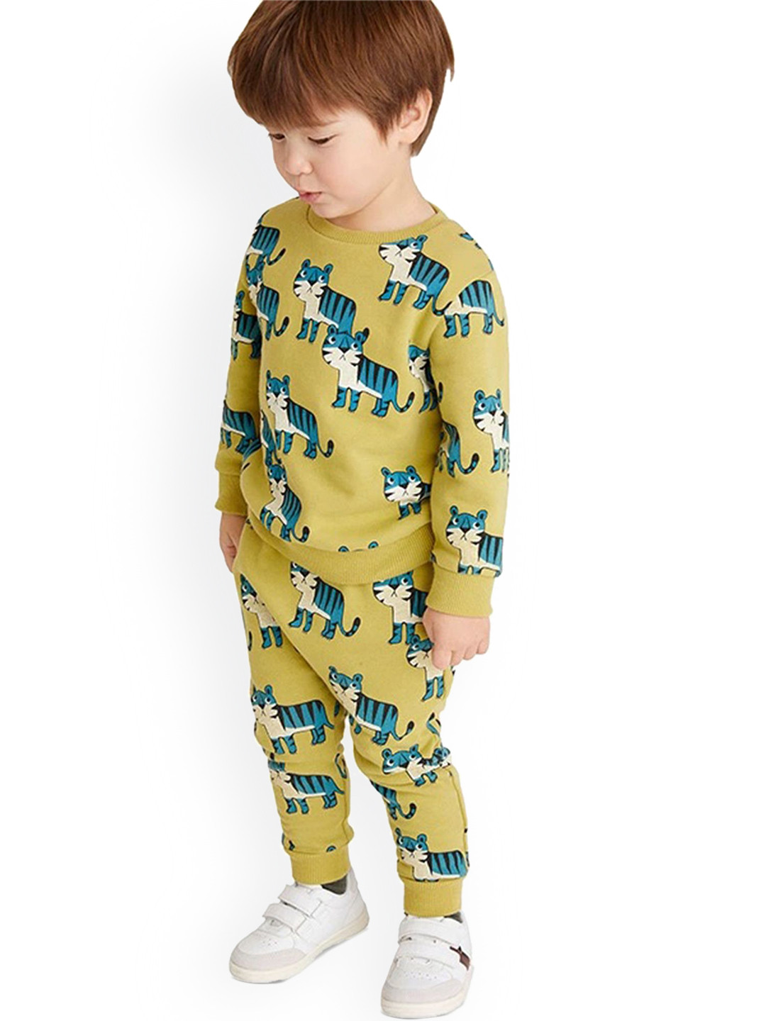 

LULU & SKY Boys Printed Night suit, Green