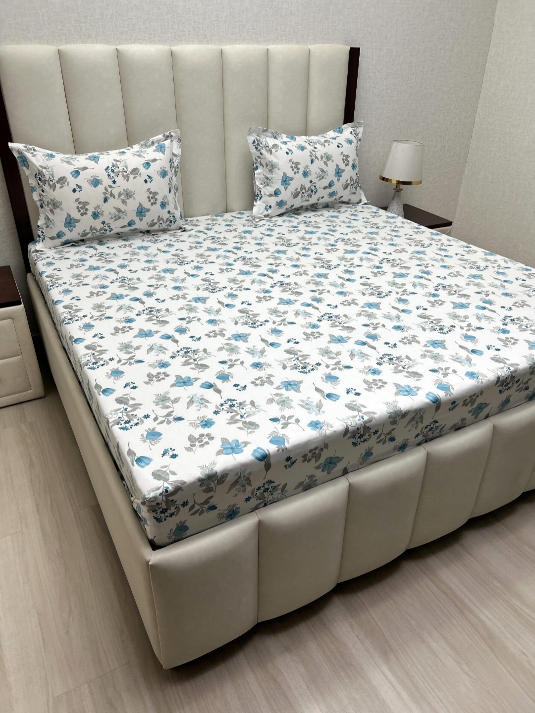 

Pure Decor Royal Passion White Printed Pure Cotton 300 TC Queen Bedsheet Set 2.54 x 2.28 m