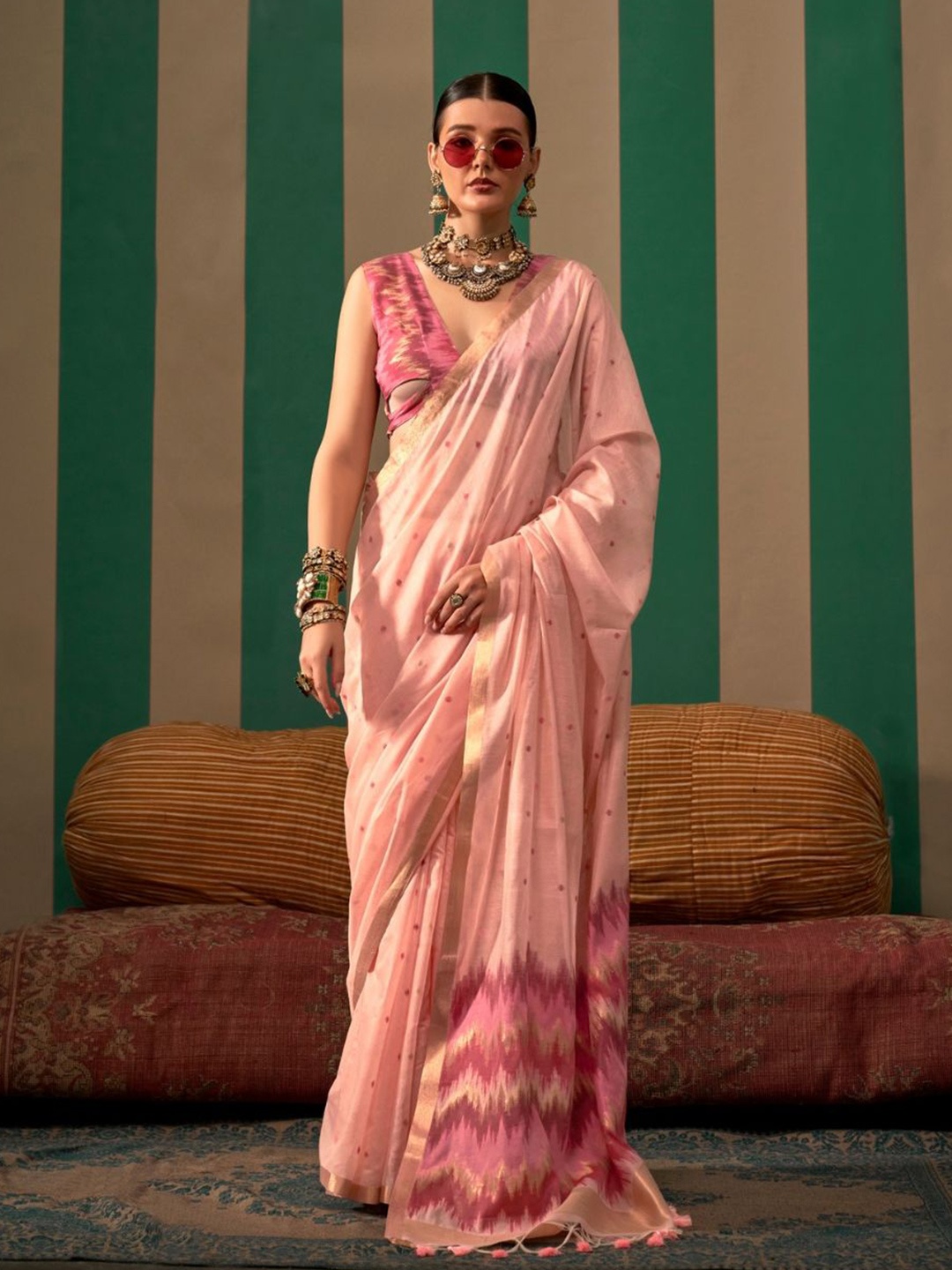 

PEENGAX Woven Design Chanderi Saree, Grey