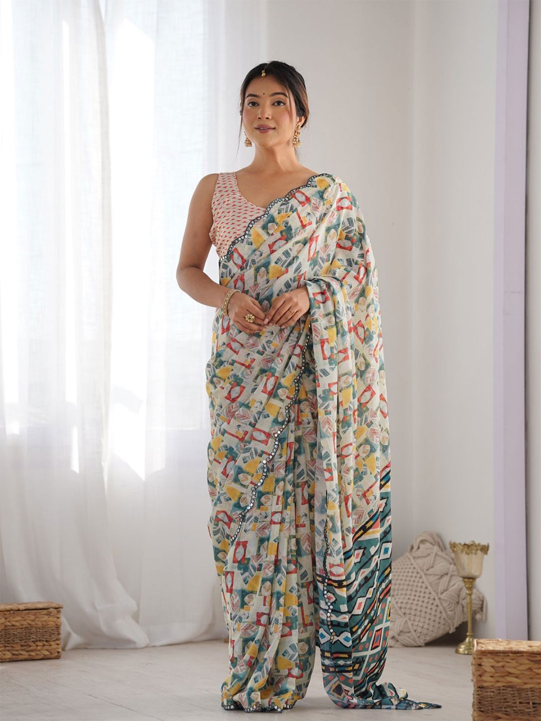 

ODETTE Chinon Printed Saree With Unstitched Blouse For Women, White