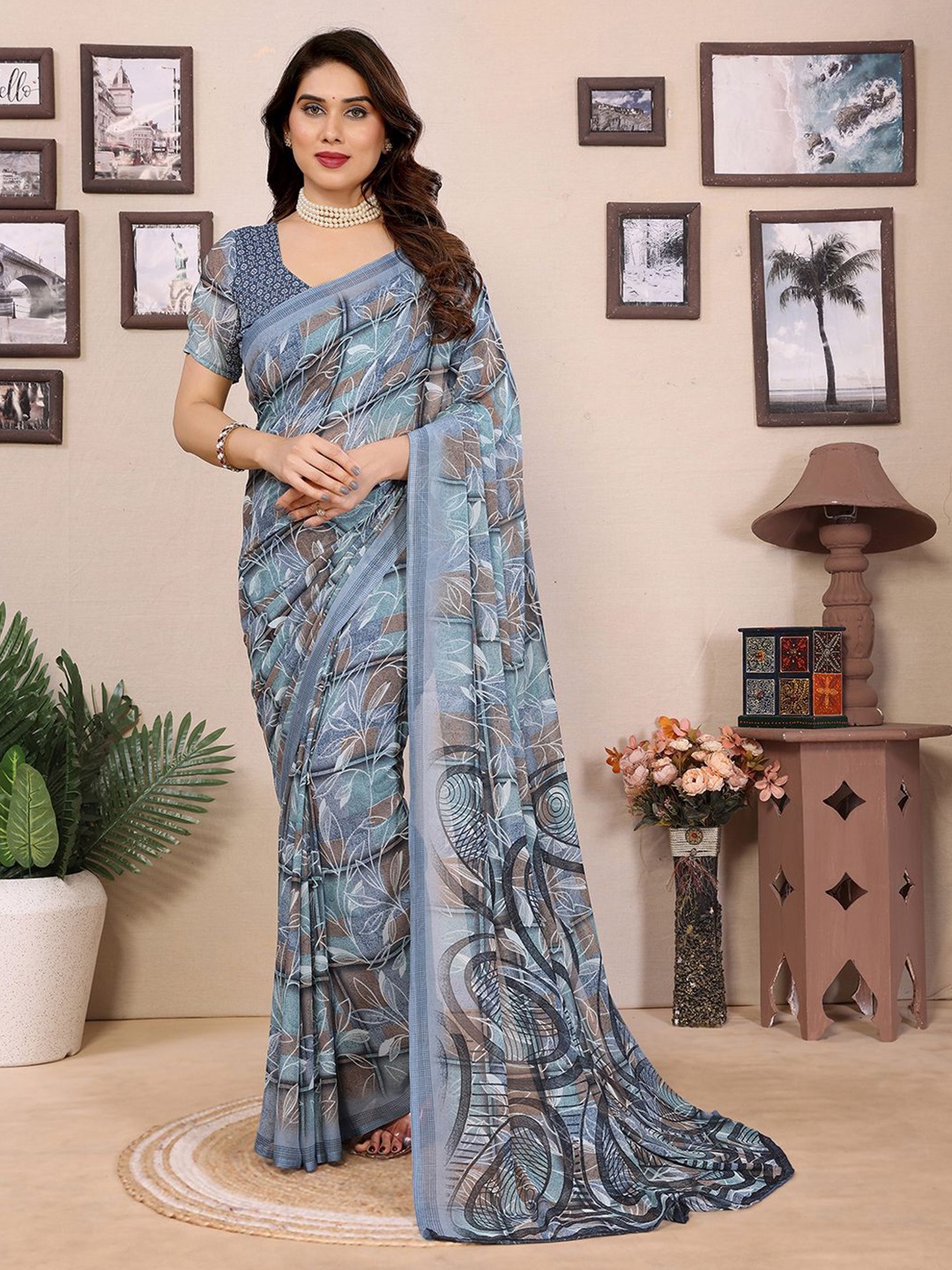 

Moda Rapido Floral Poly Georgette Saree, Grey