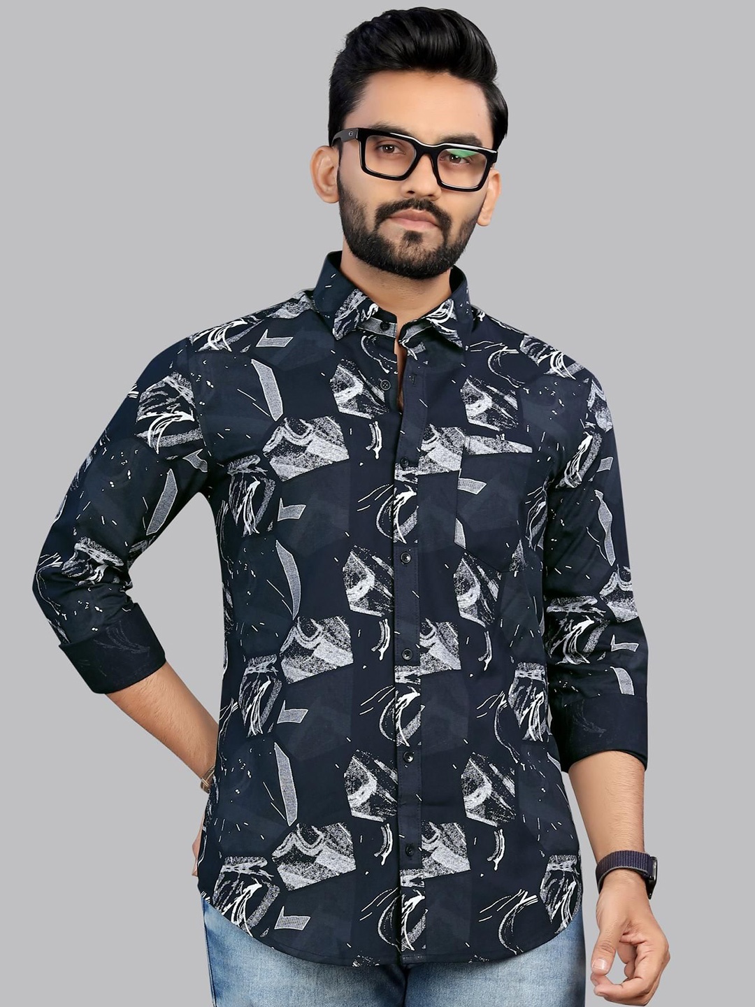 

Metronaut Men Classic Fit Spread Collar Abstract Printed Cotton Casual Shirt, Navy blue