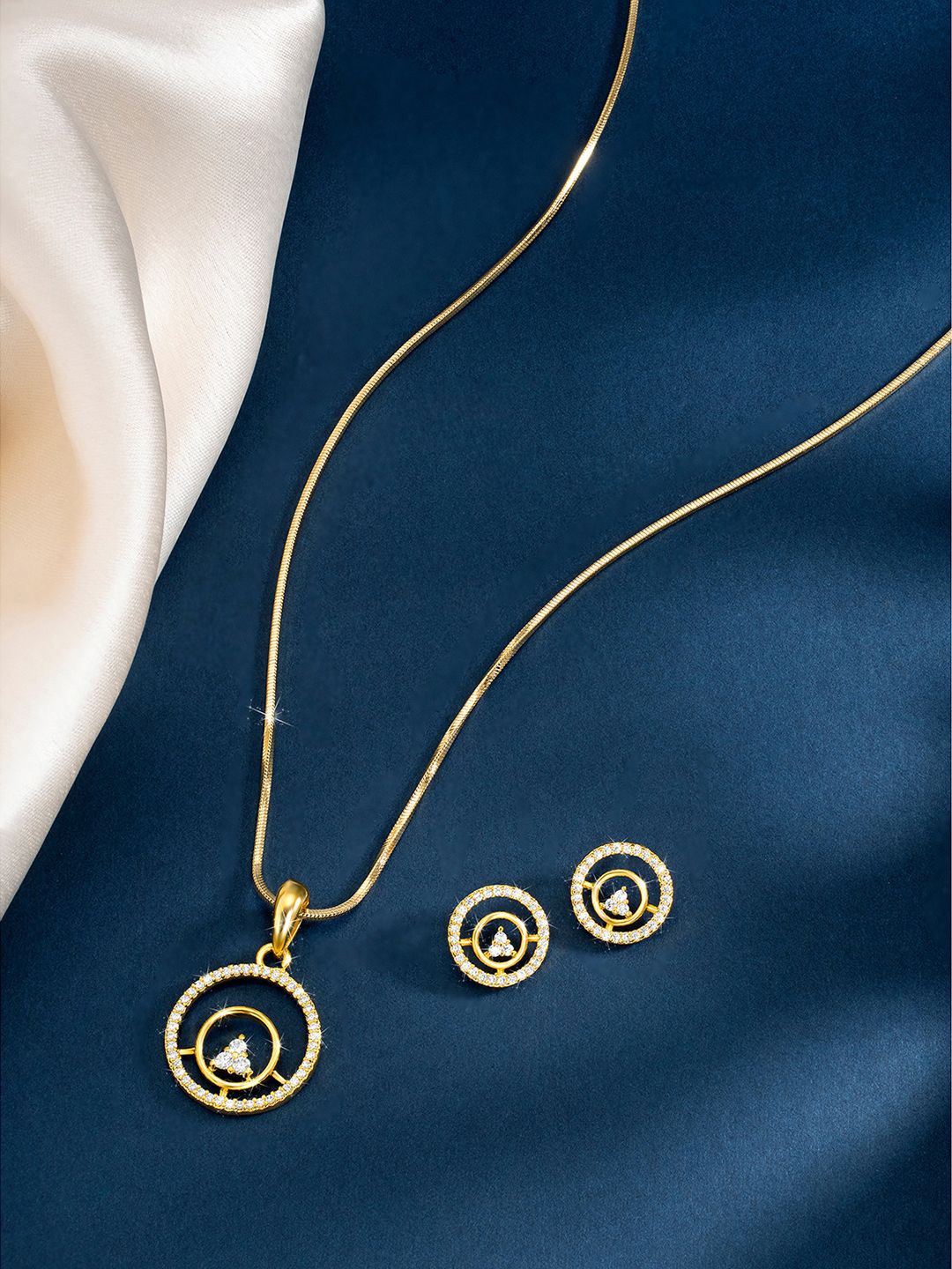 

Peora Gold-Plated Cubic Zirconia Studded Necklace And Earrings