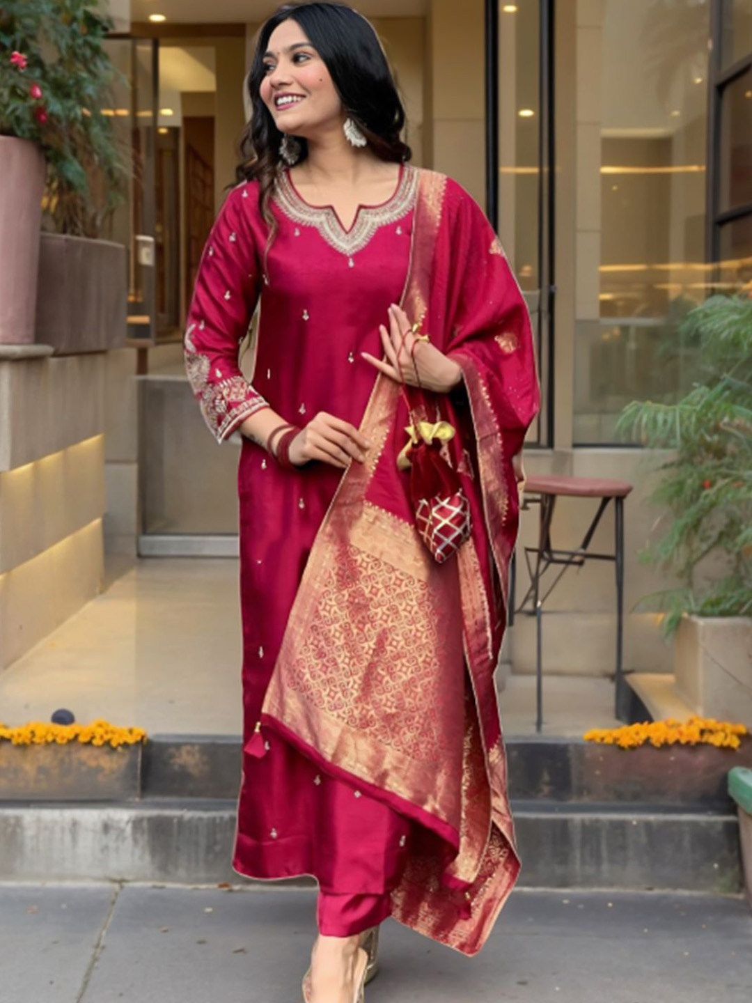

TWINS LADY Floral Embroidered Notch Neck Sequinned Straight Kurta With Trousers & Dupatta, Maroon