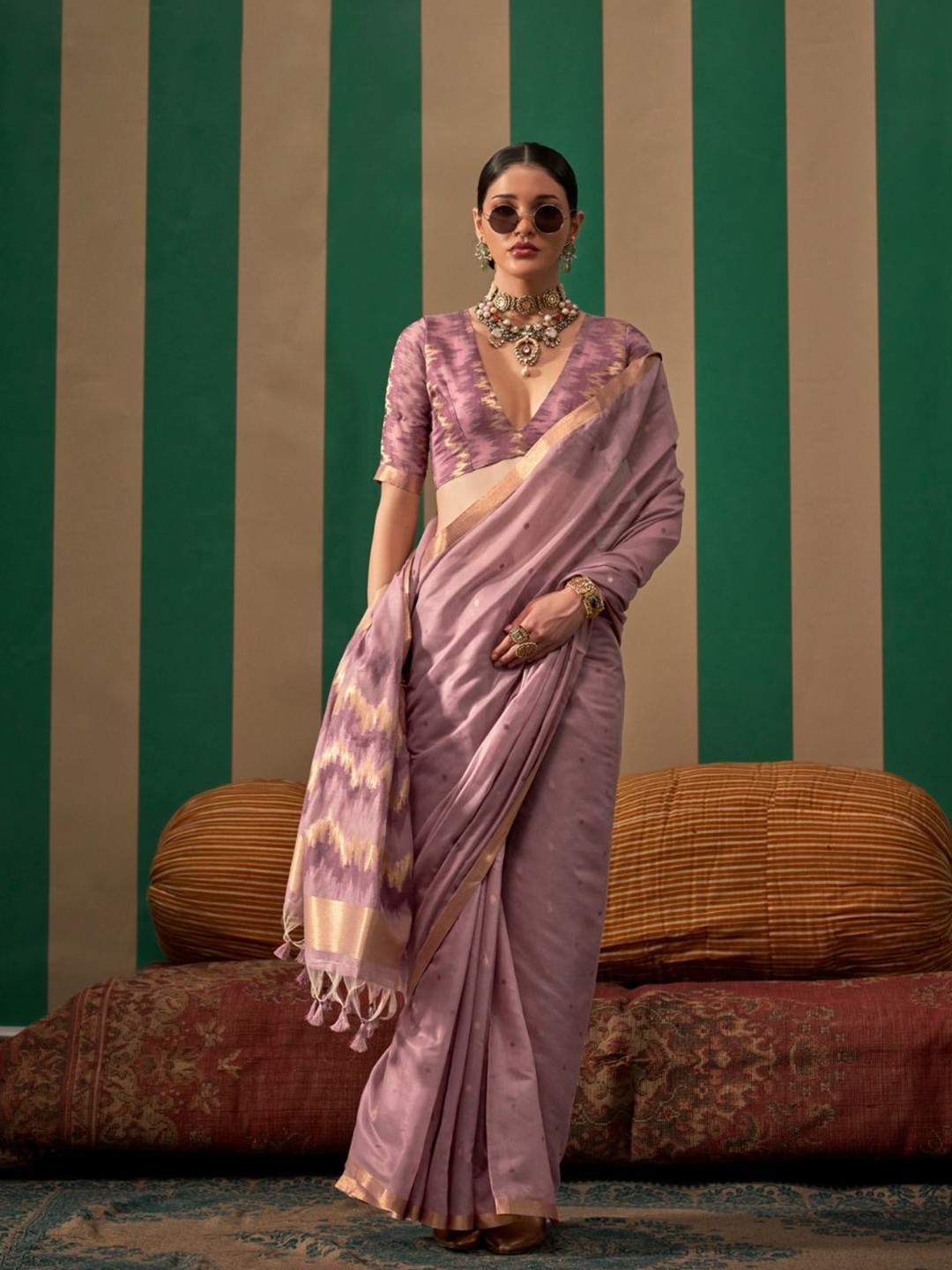 

PEENGAX Woven Design Zari Chanderi Saree, Purple