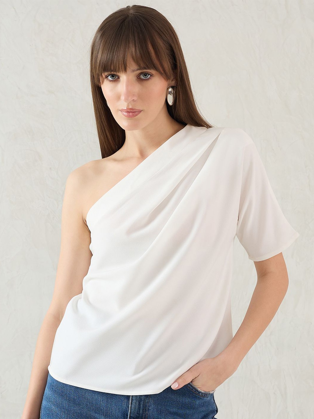 

FEMMELLA Women Solid One Shoulder Top, White